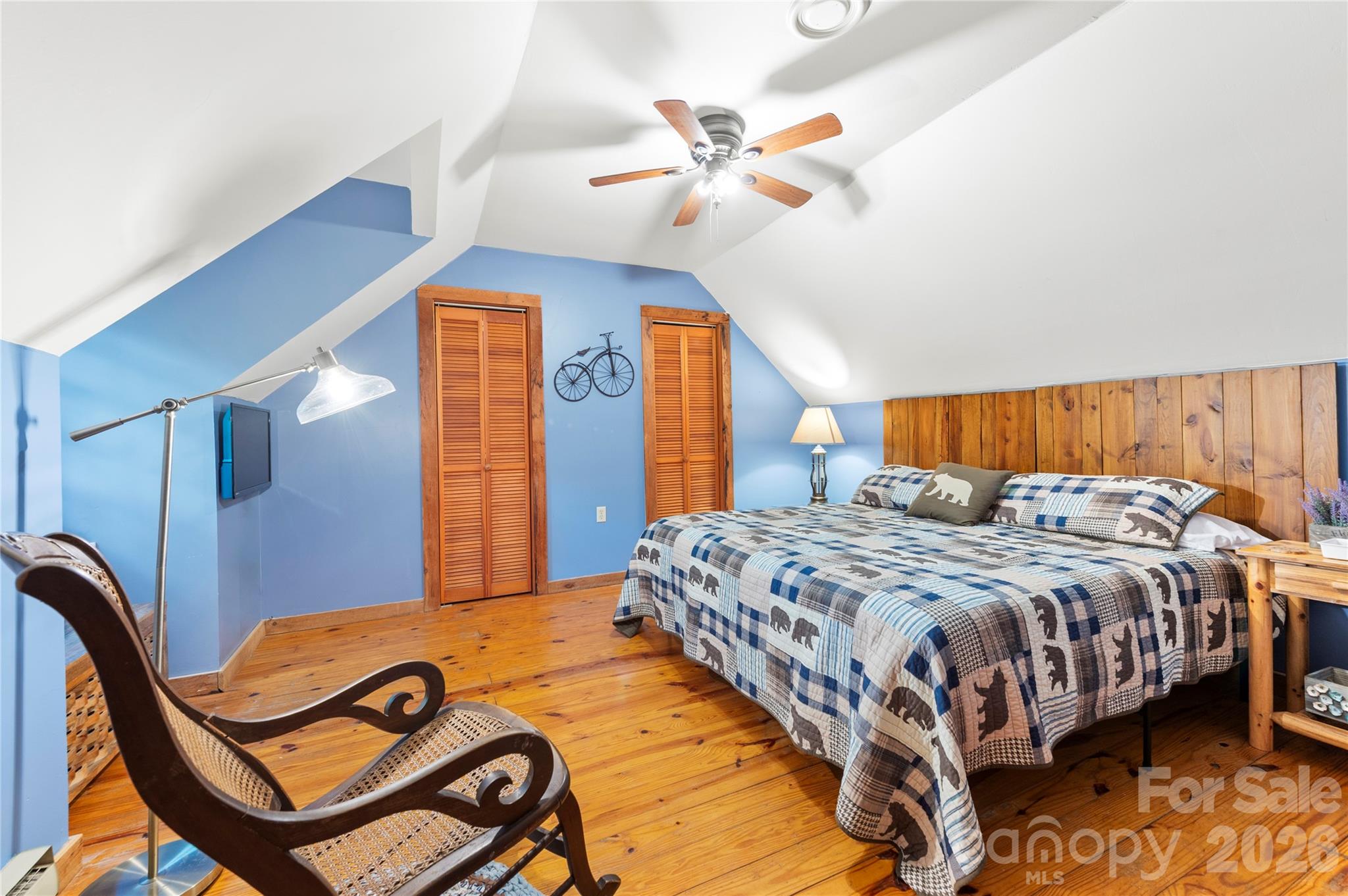 main property photo 18