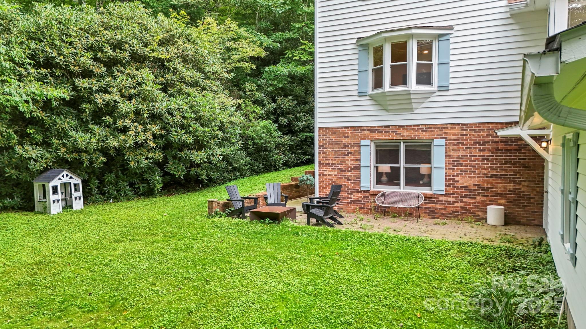 main property photo 46