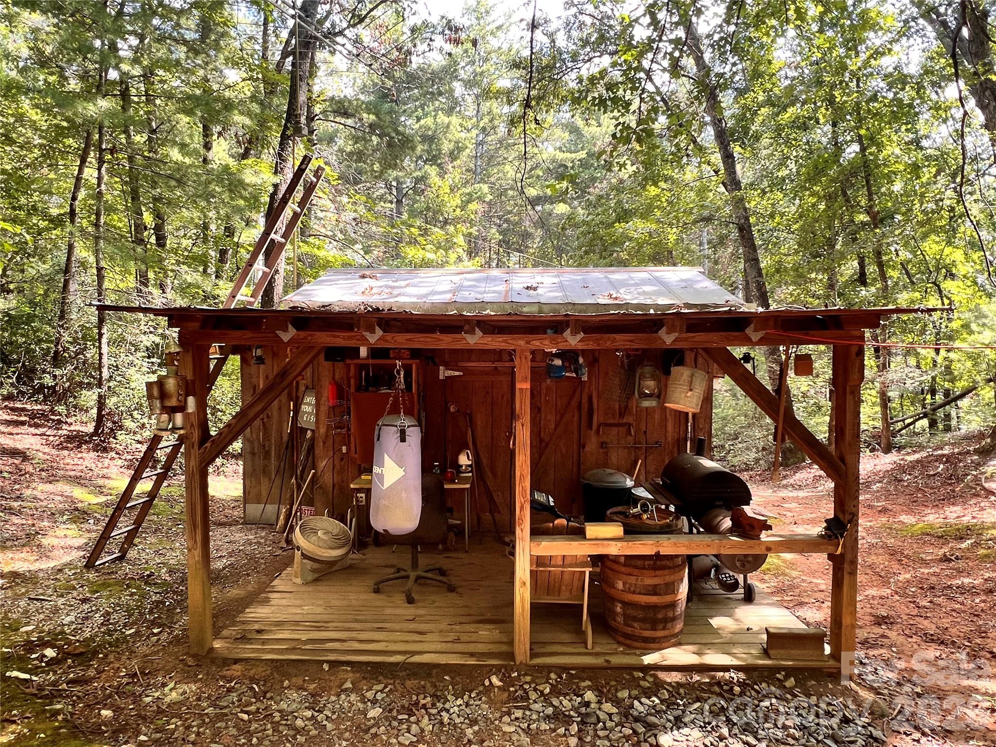 main property photo 36