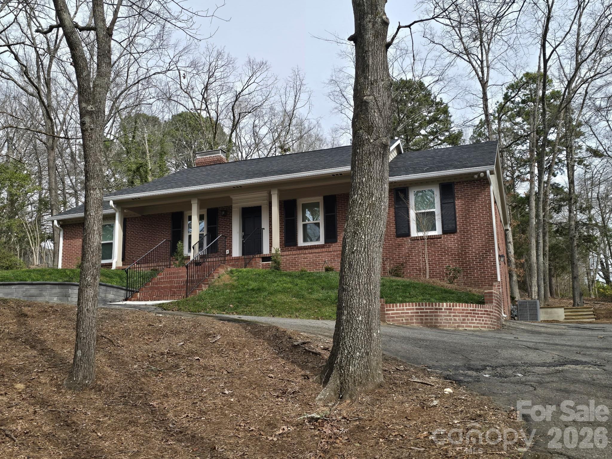 main property photo 31