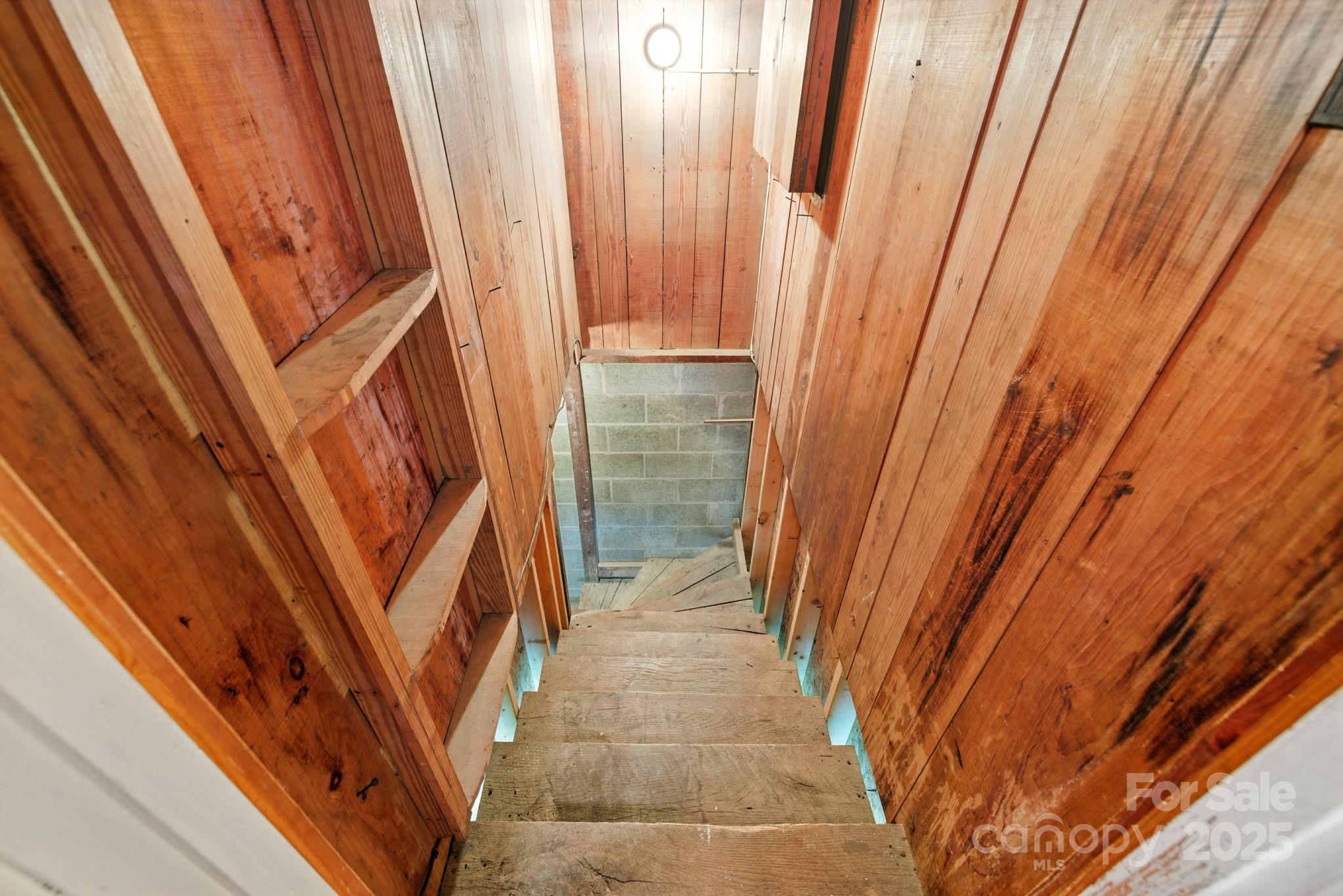 main property photo 22