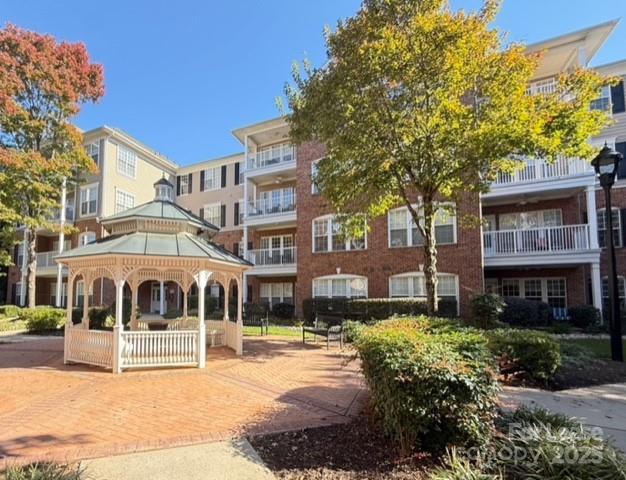 property viewer photo 26