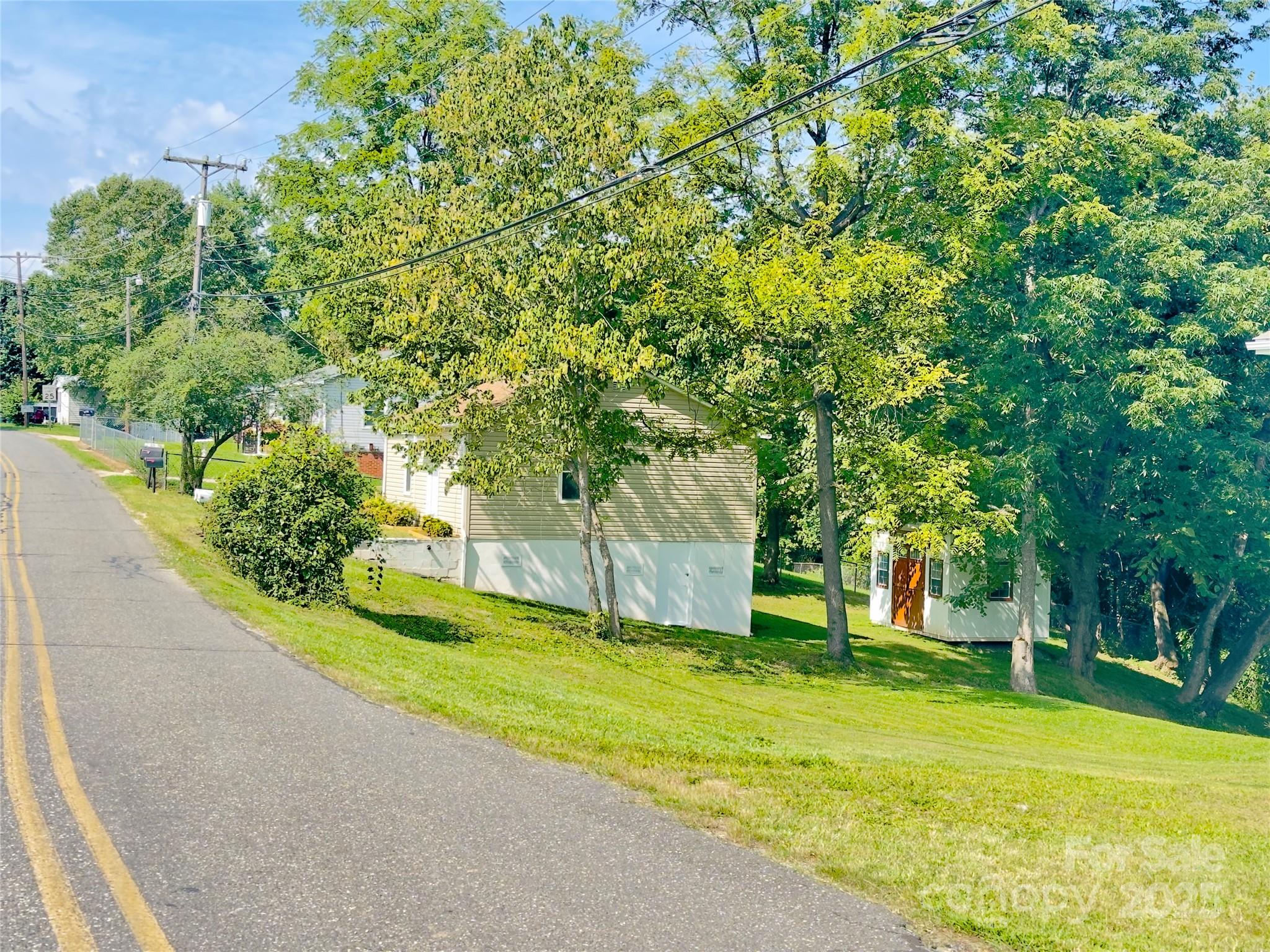 main property photo 18