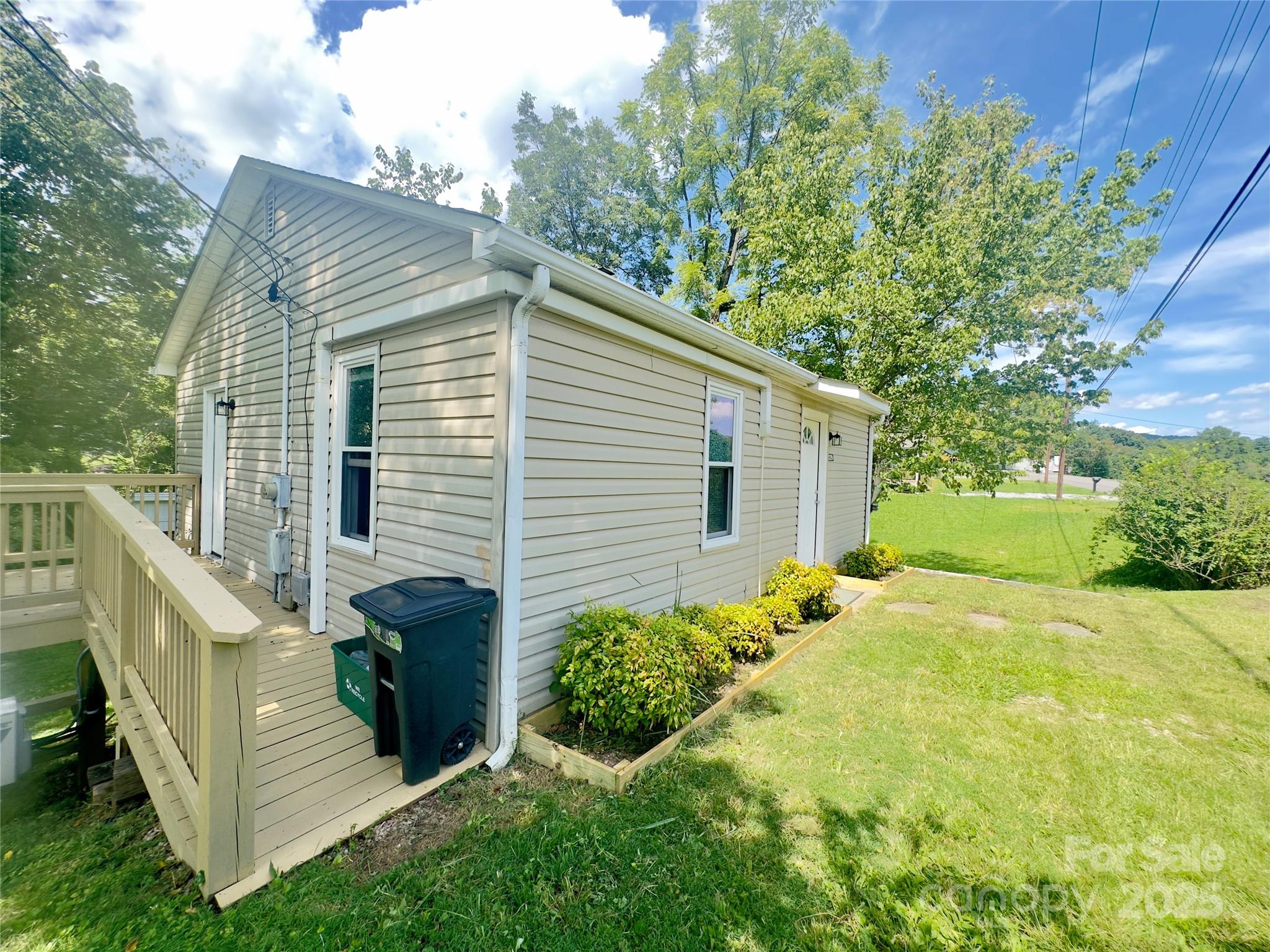 main property photo 3