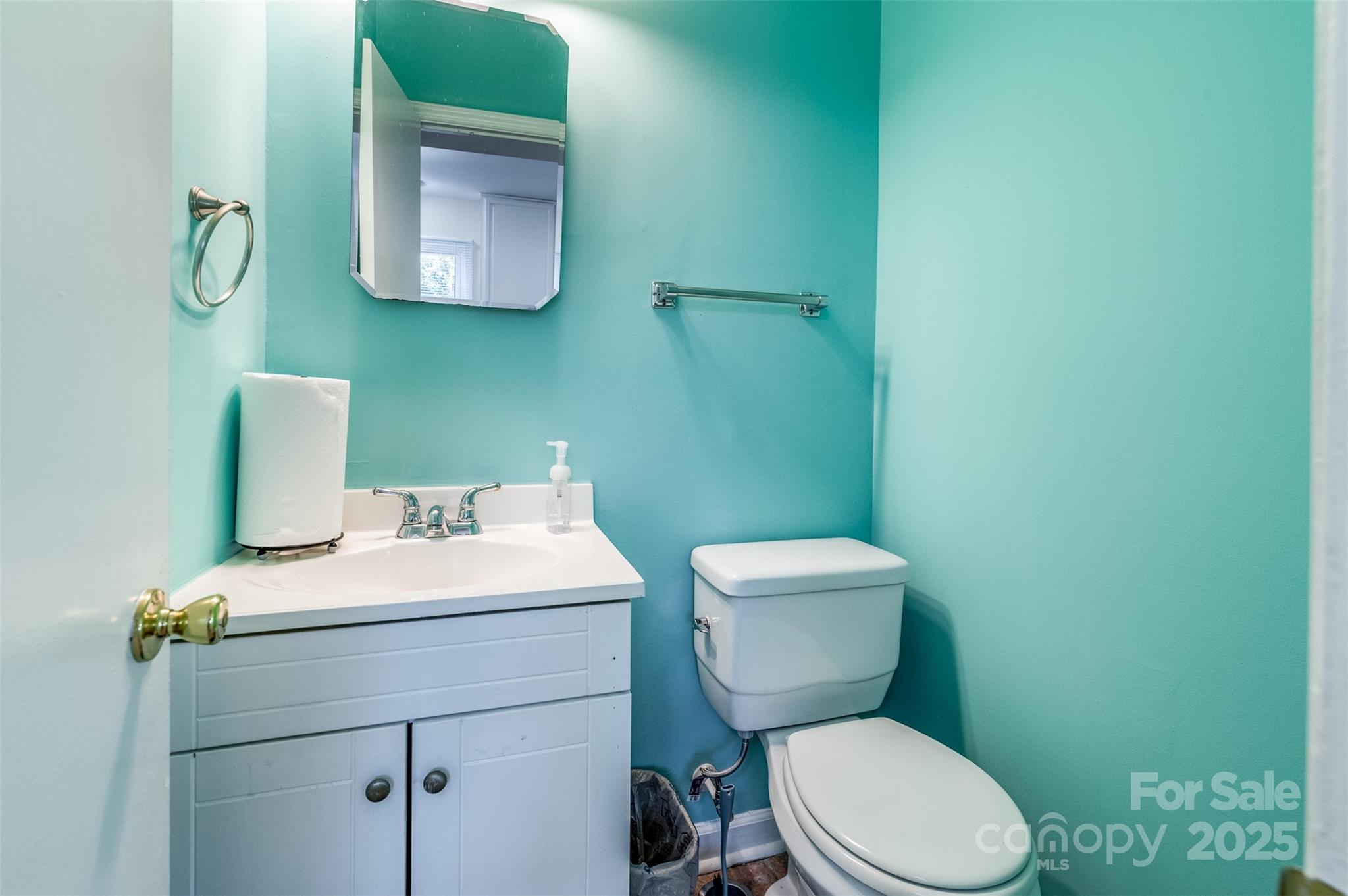 main property photo 14