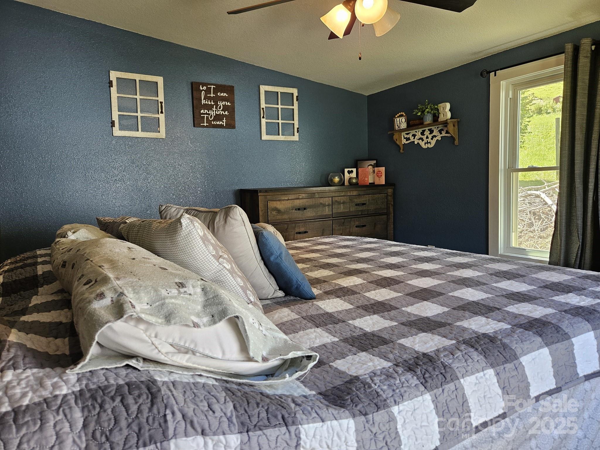 property viewer photo 12