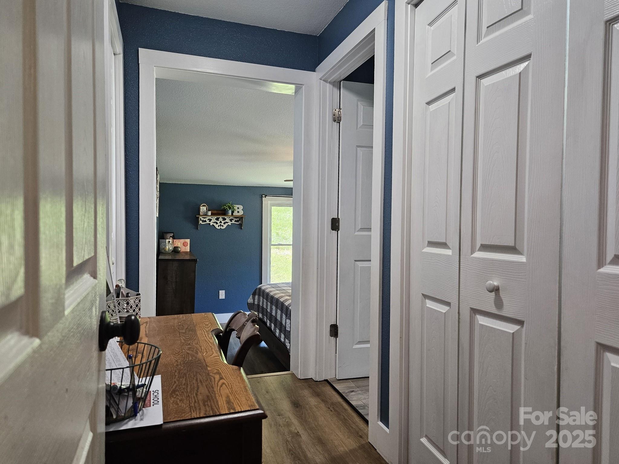 property viewer photo 13