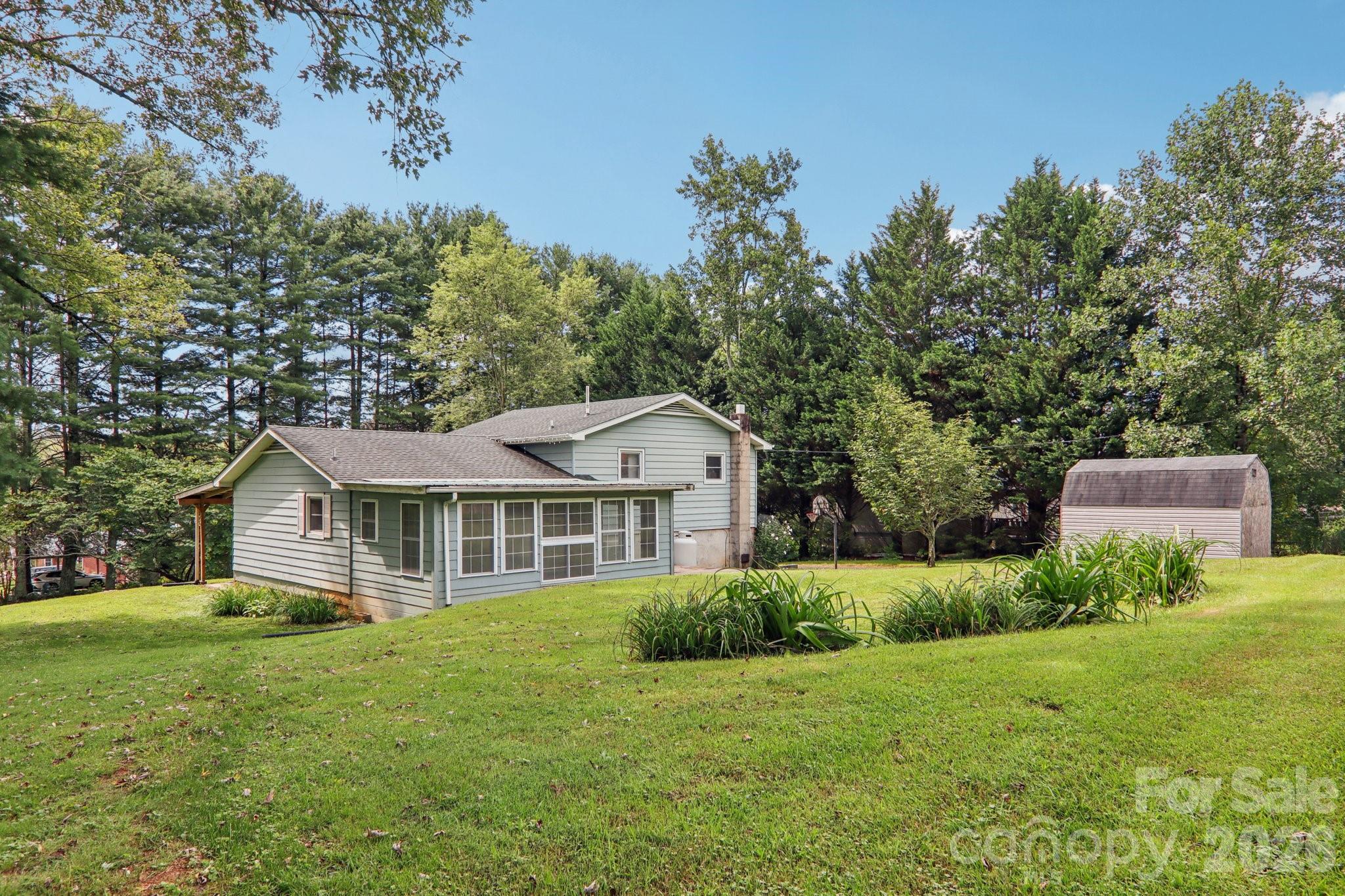 main property photo 5