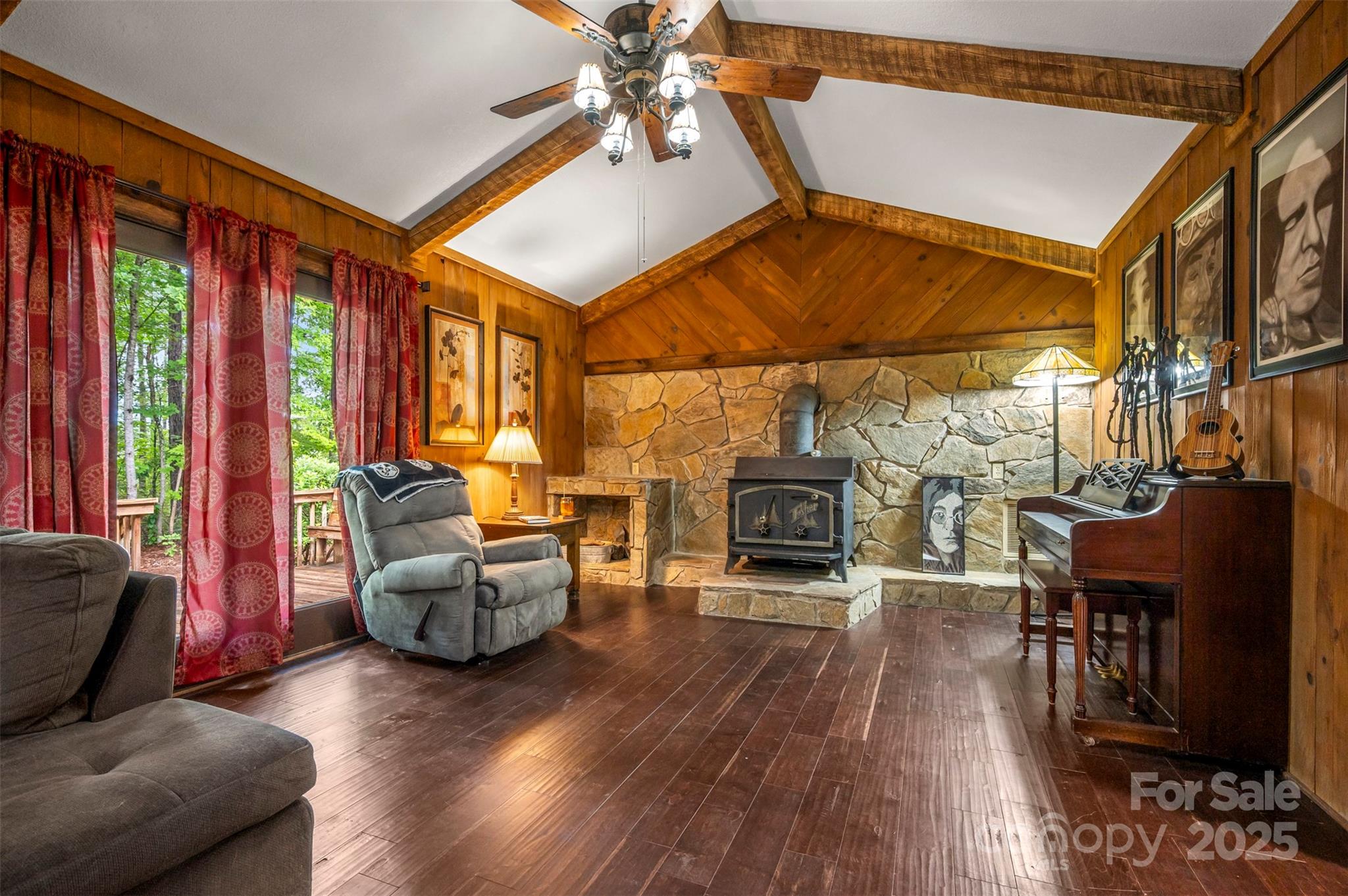 main property photo 7