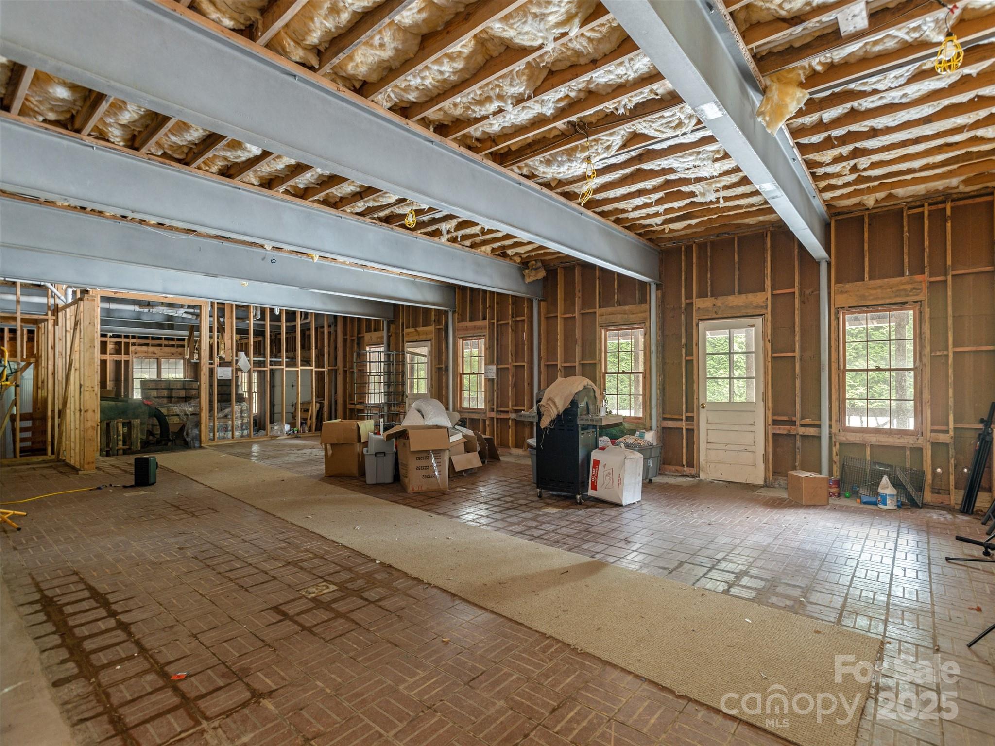 main property photo 15