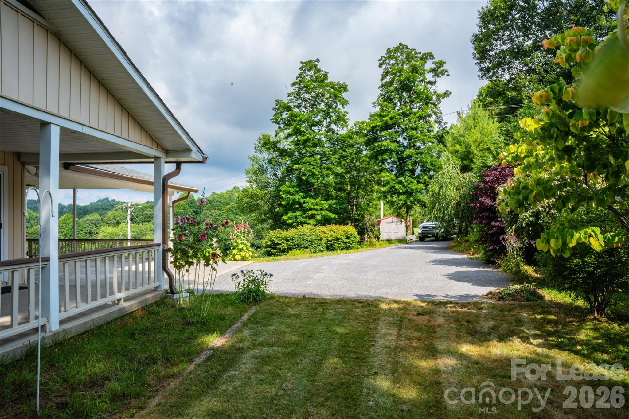 main property photo 44