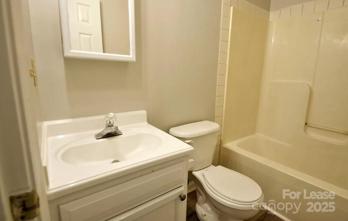 property viewer photo 13