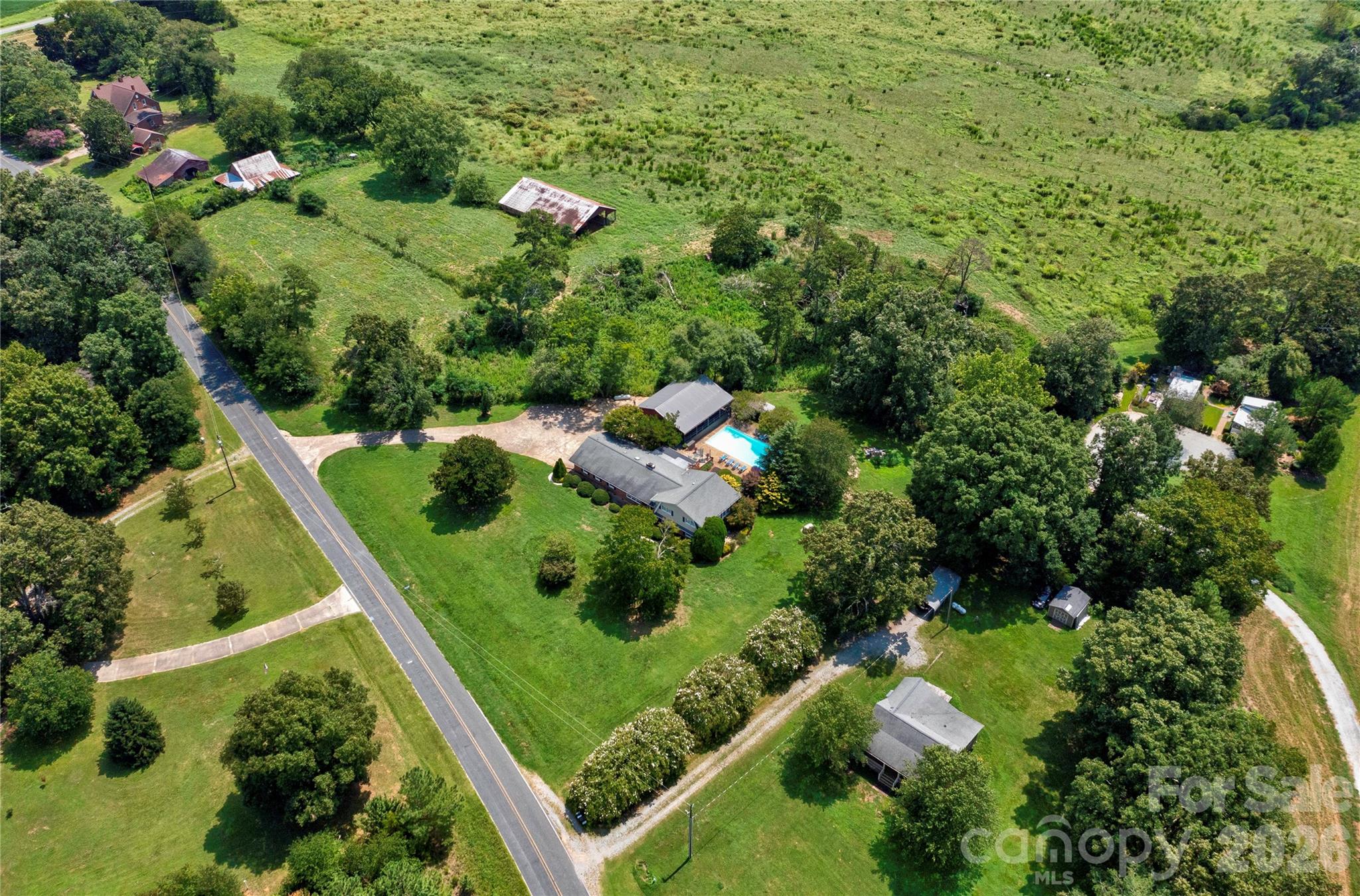 main property photo 46