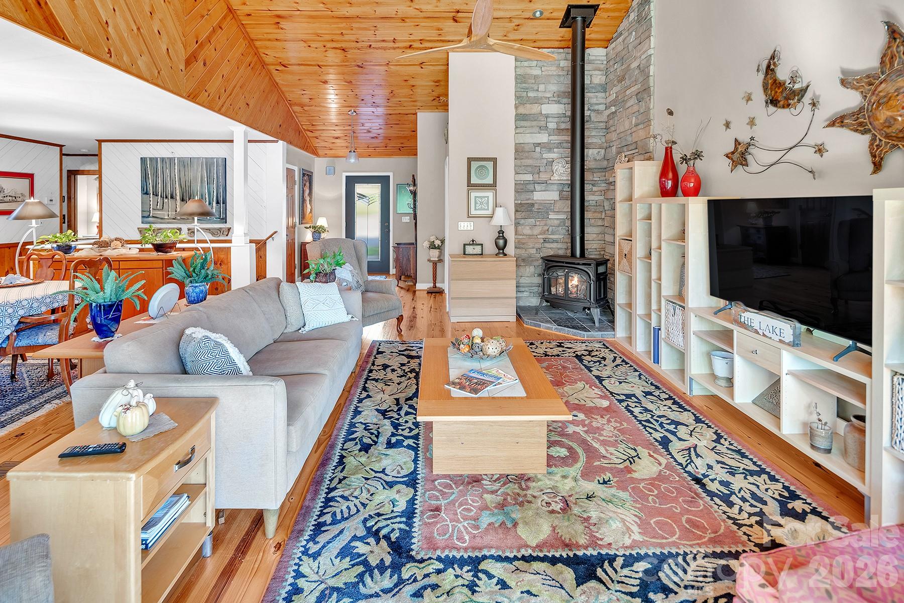 property viewer photo 14