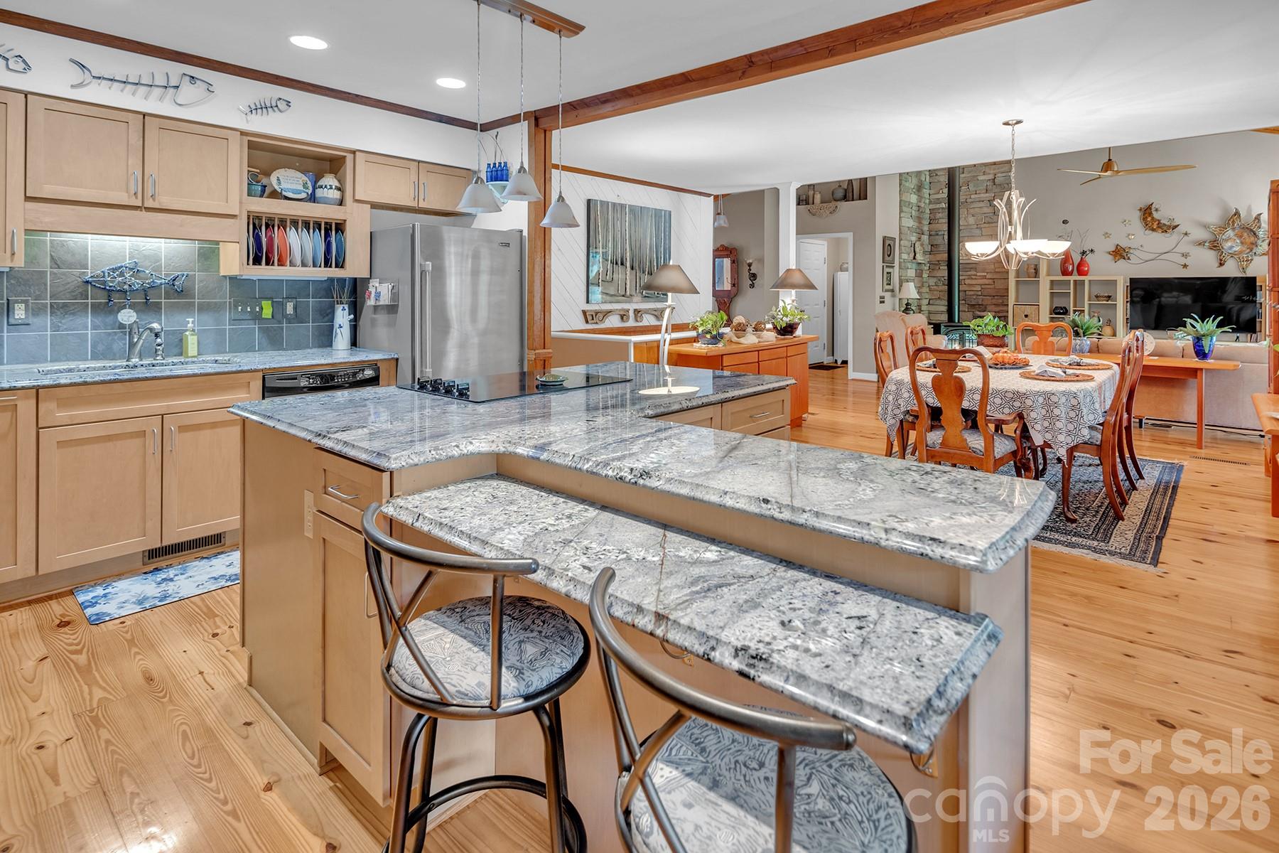 property viewer photo 16