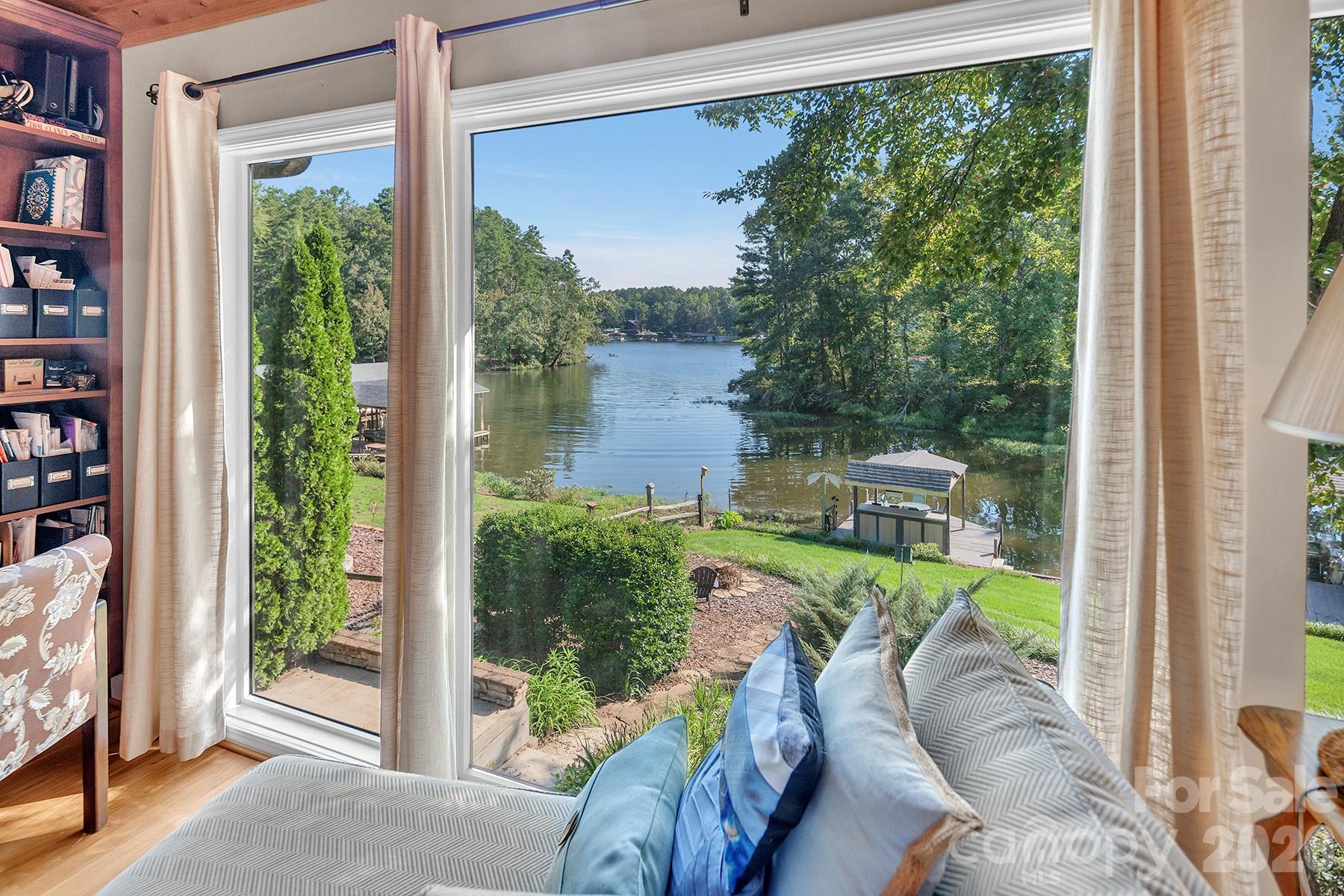 property viewer photo 24