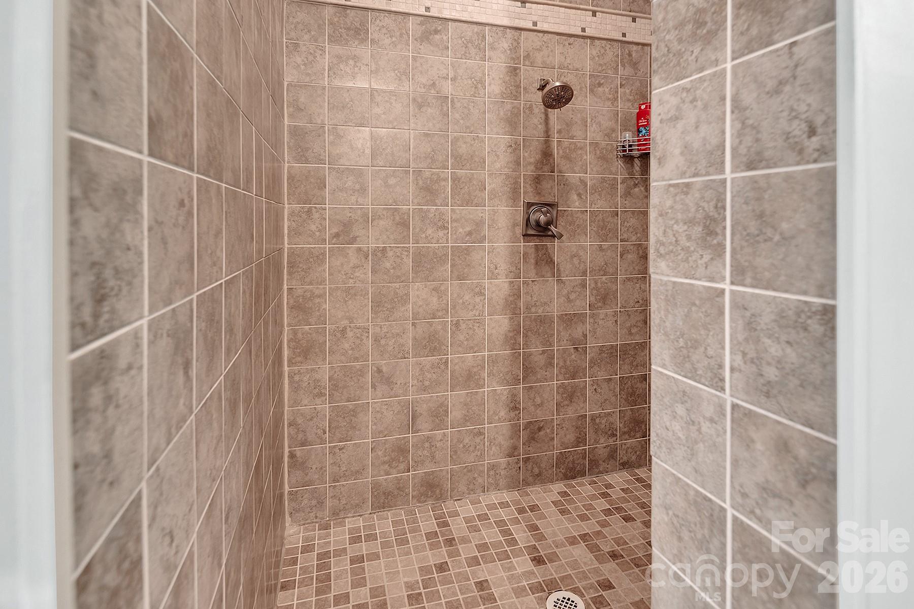 property viewer photo 27