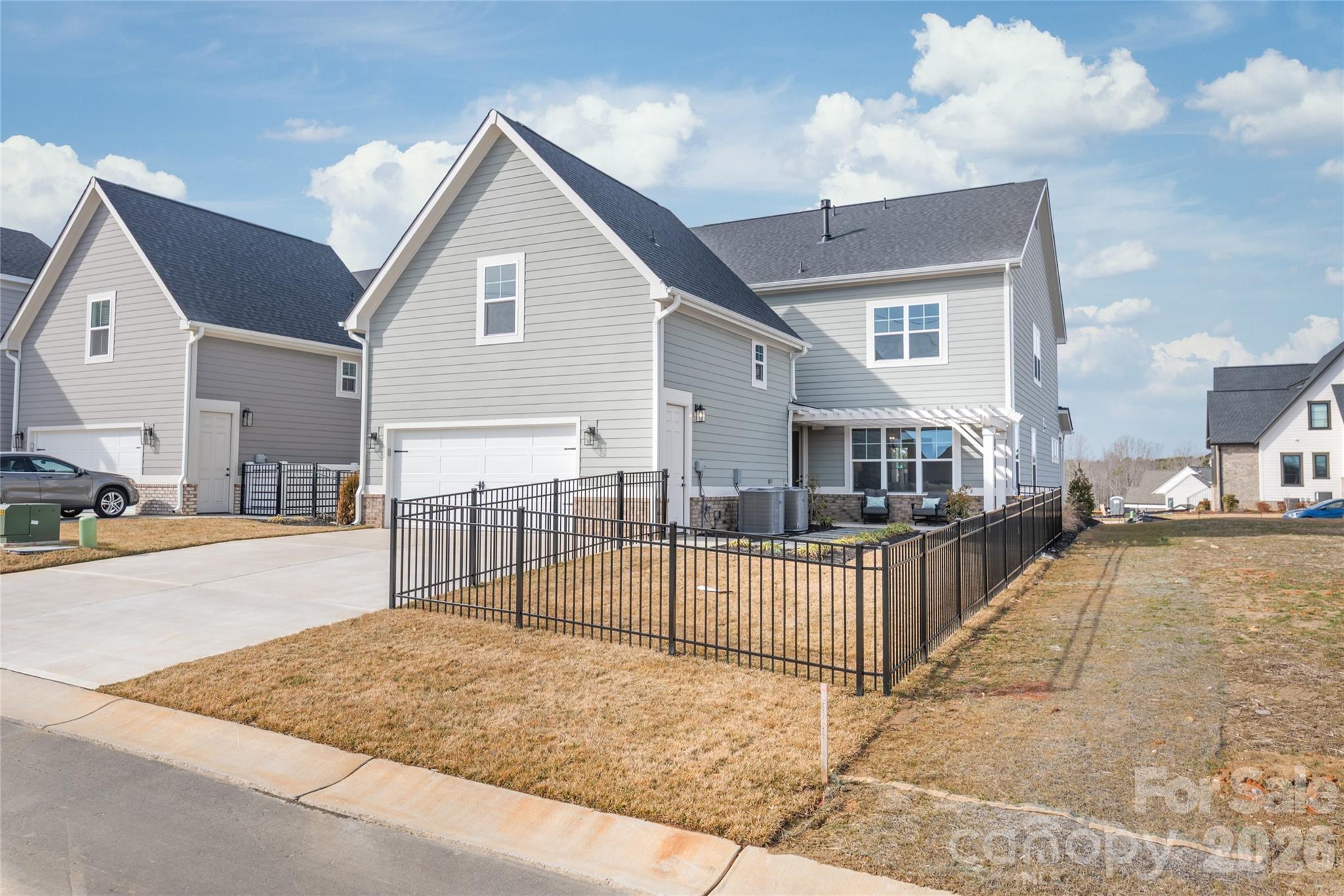 main property photo 43