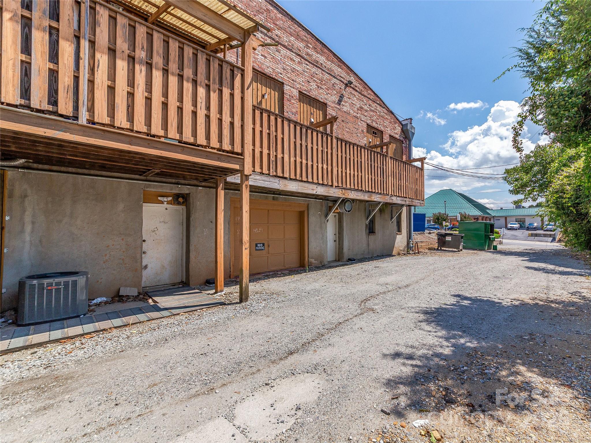 main property photo 39