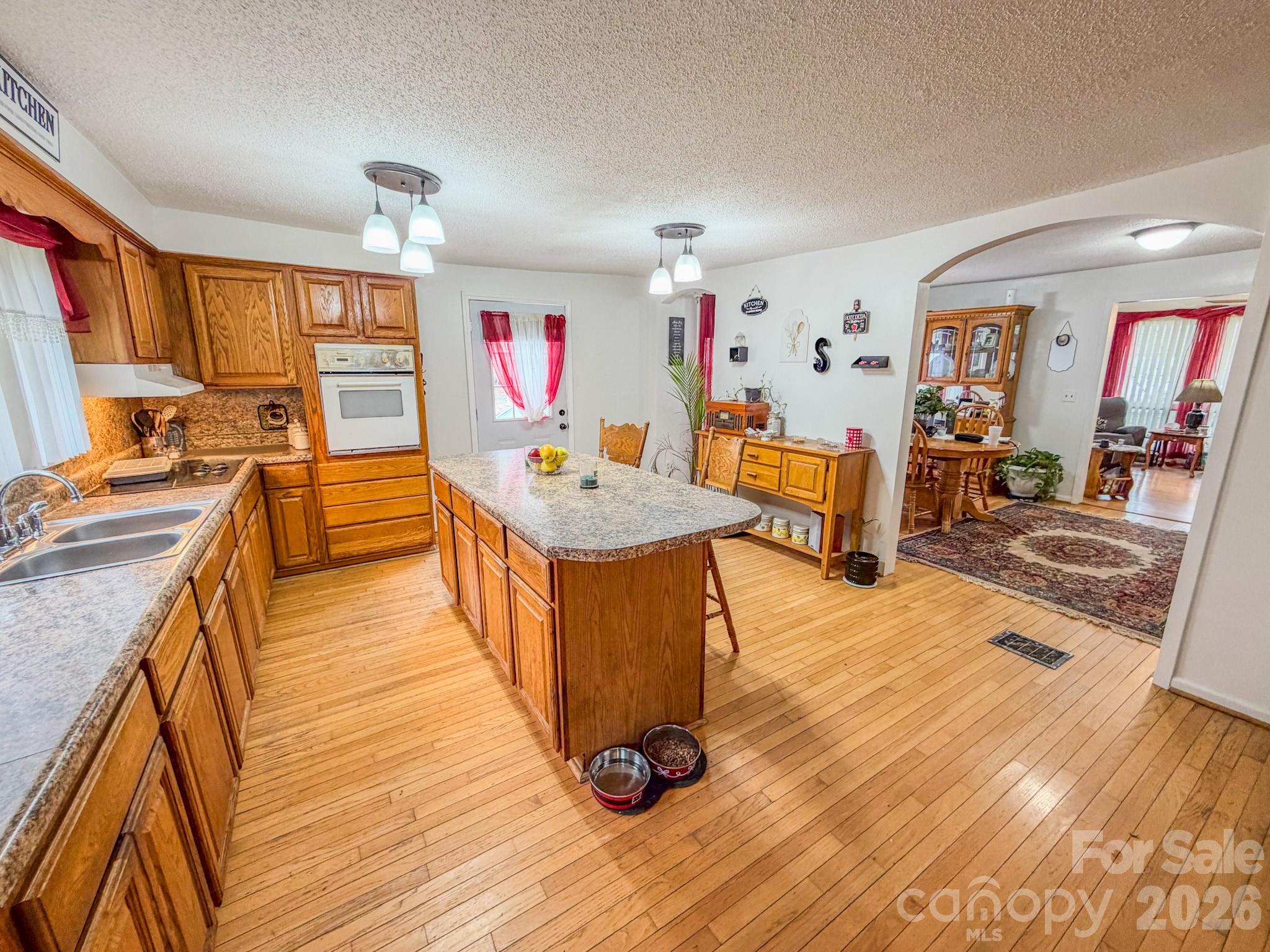 property viewer photo 14
