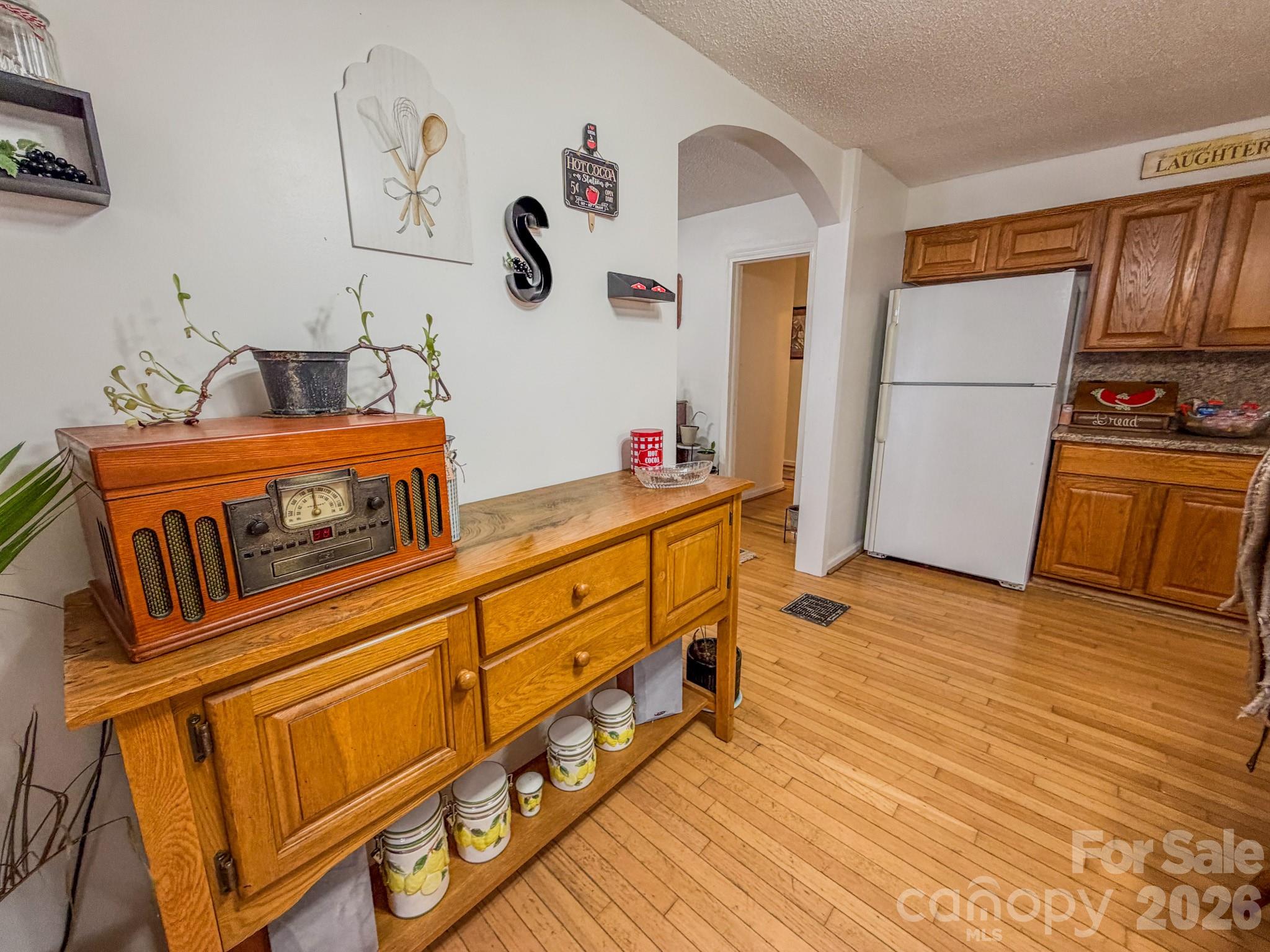 property viewer photo 16
