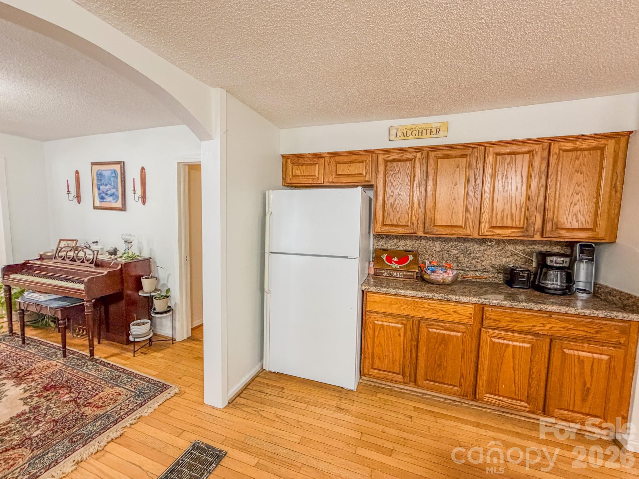 property viewer photo 17