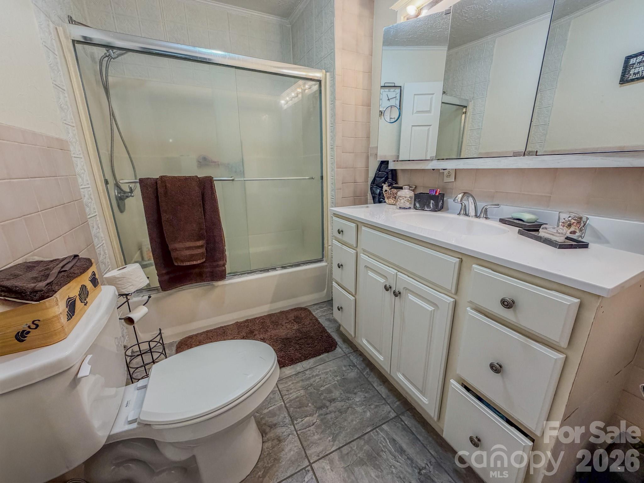 property viewer photo 24