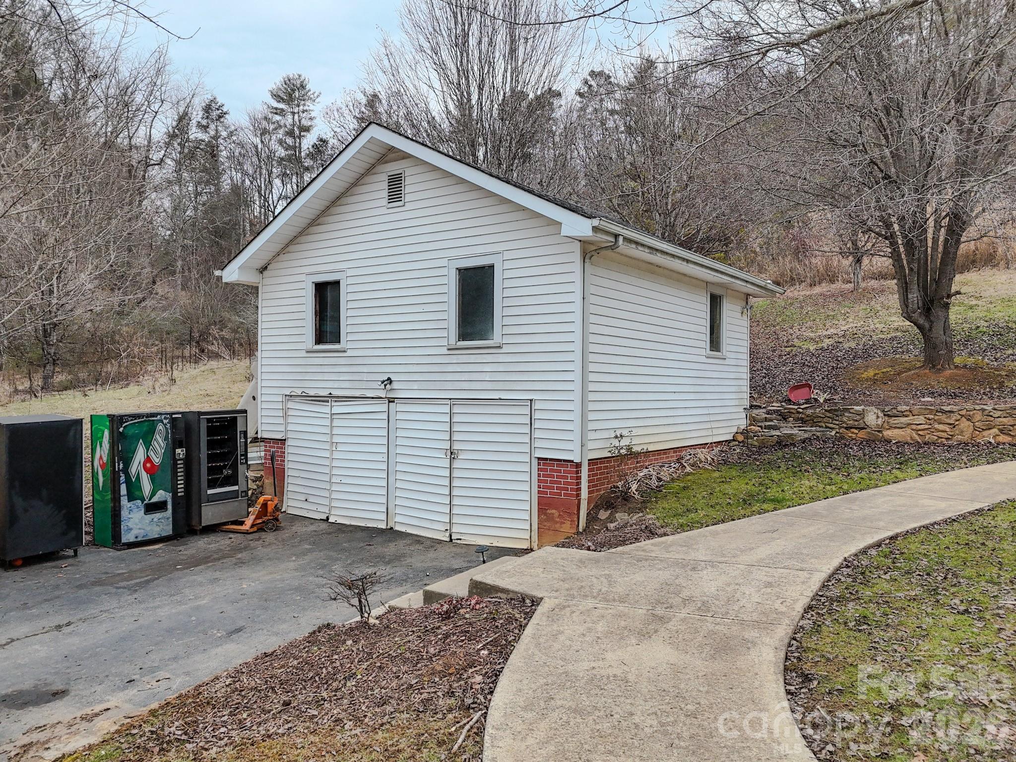 property viewer photo 28