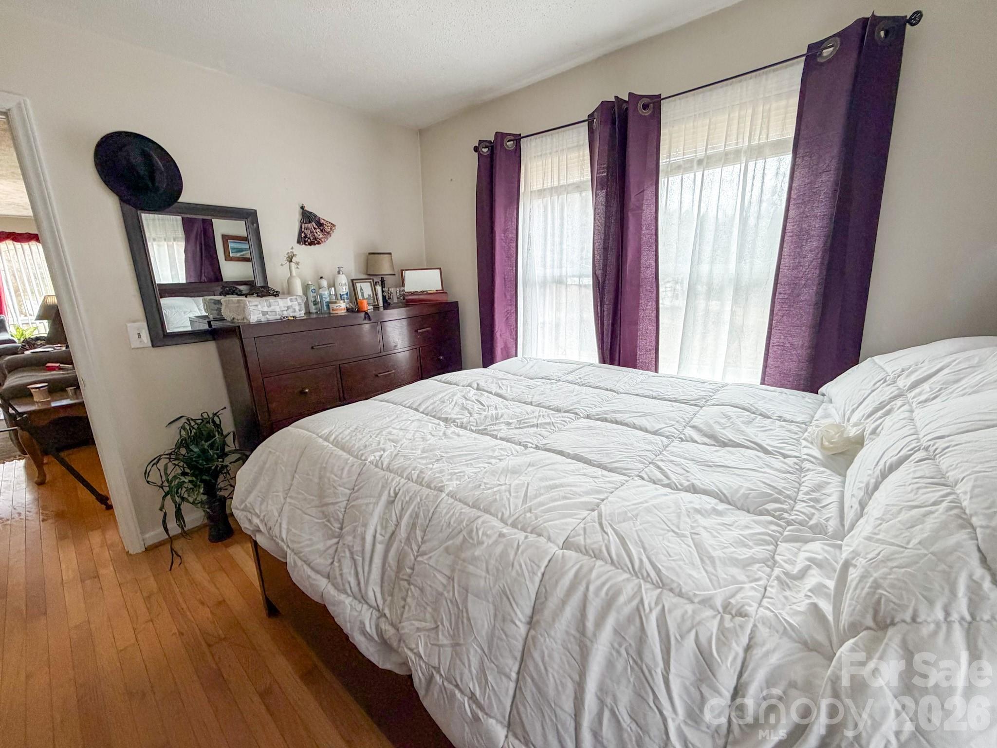 property viewer photo 30