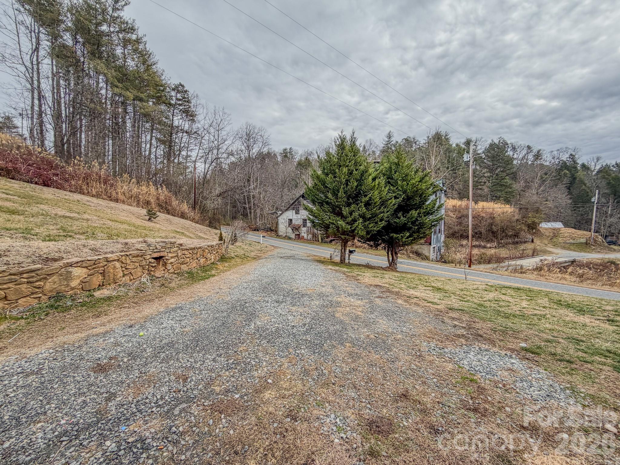 property viewer photo 43