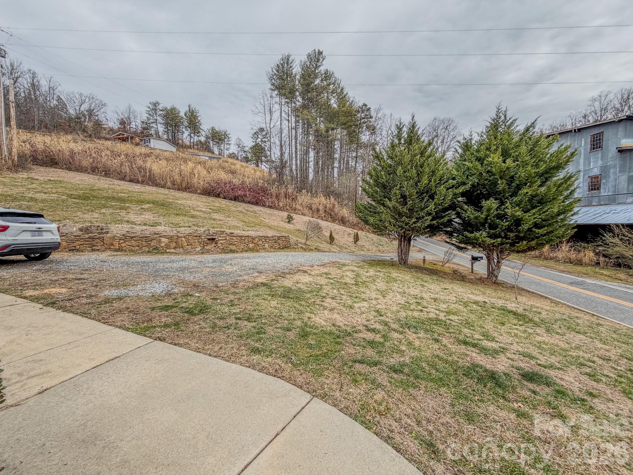 property viewer photo 45