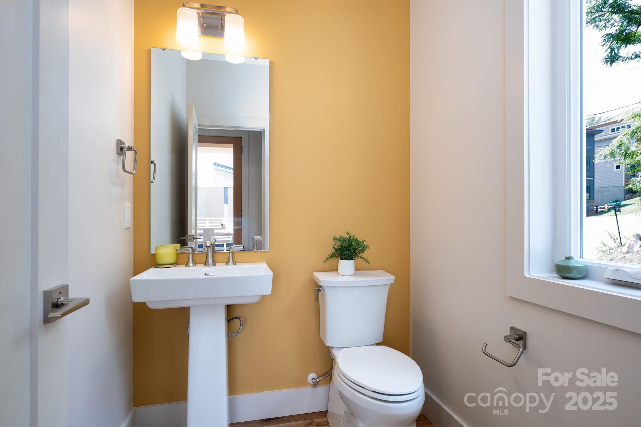 property viewer photo 15