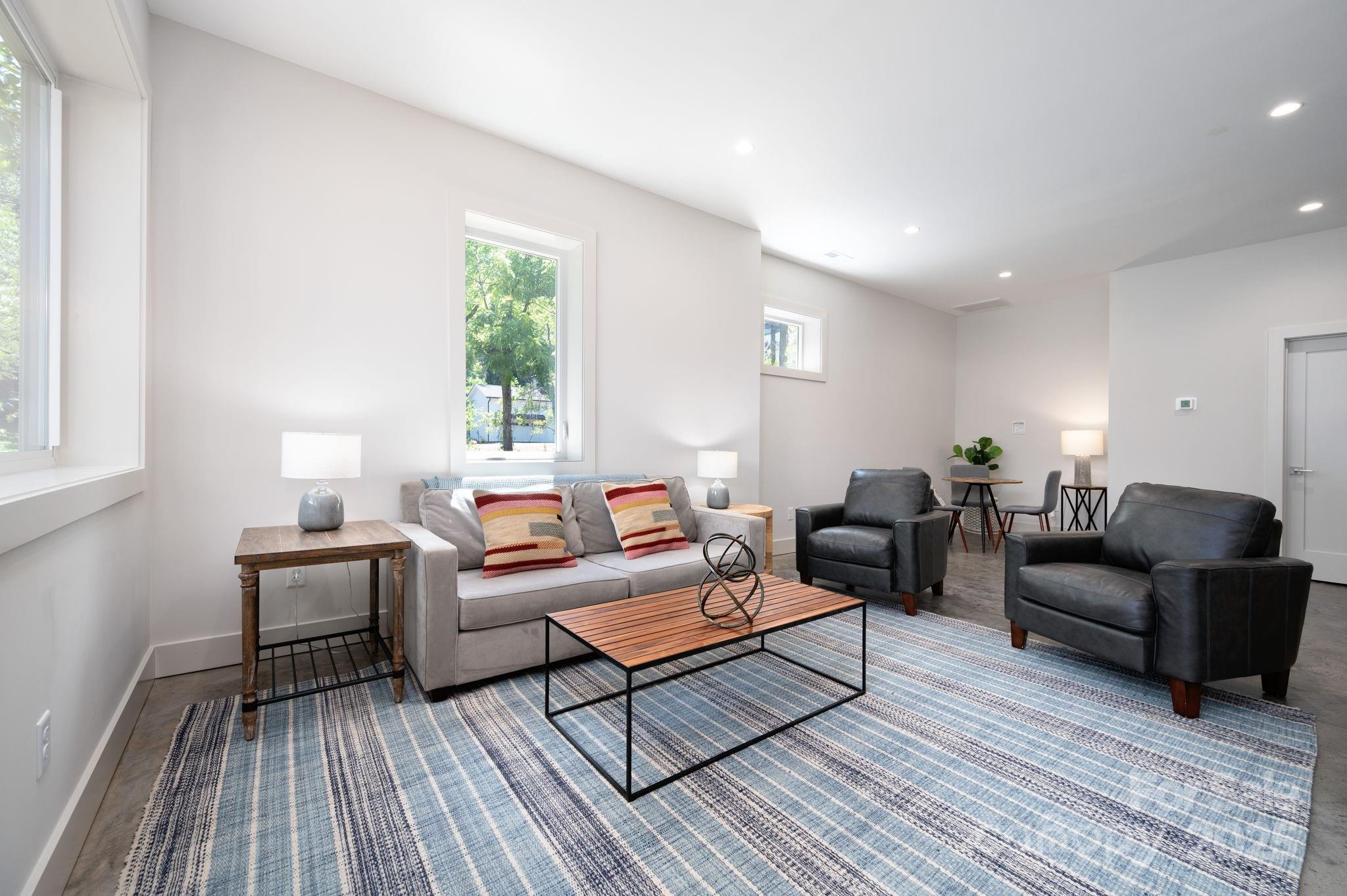 property viewer photo 28
