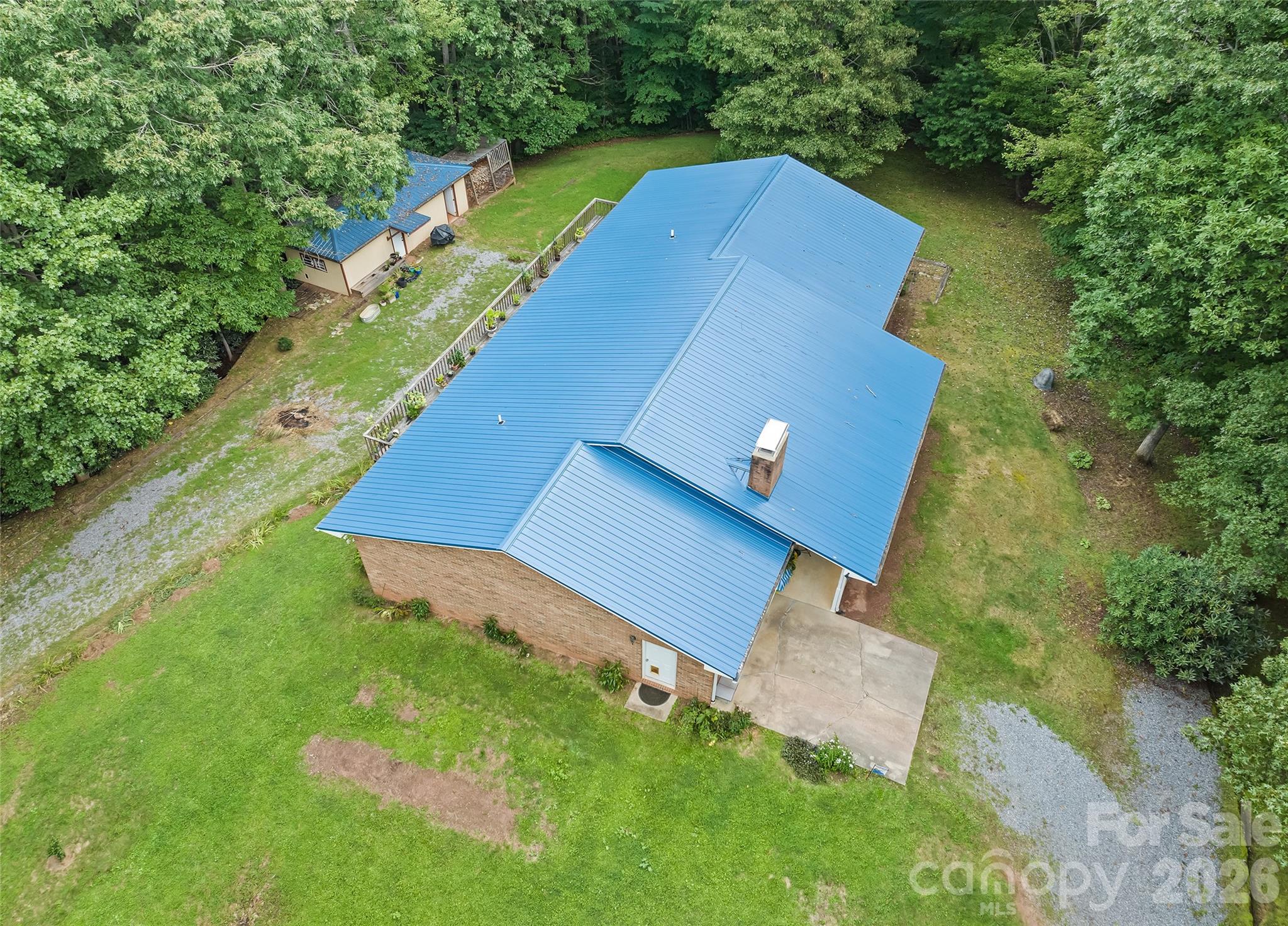 main property photo 7