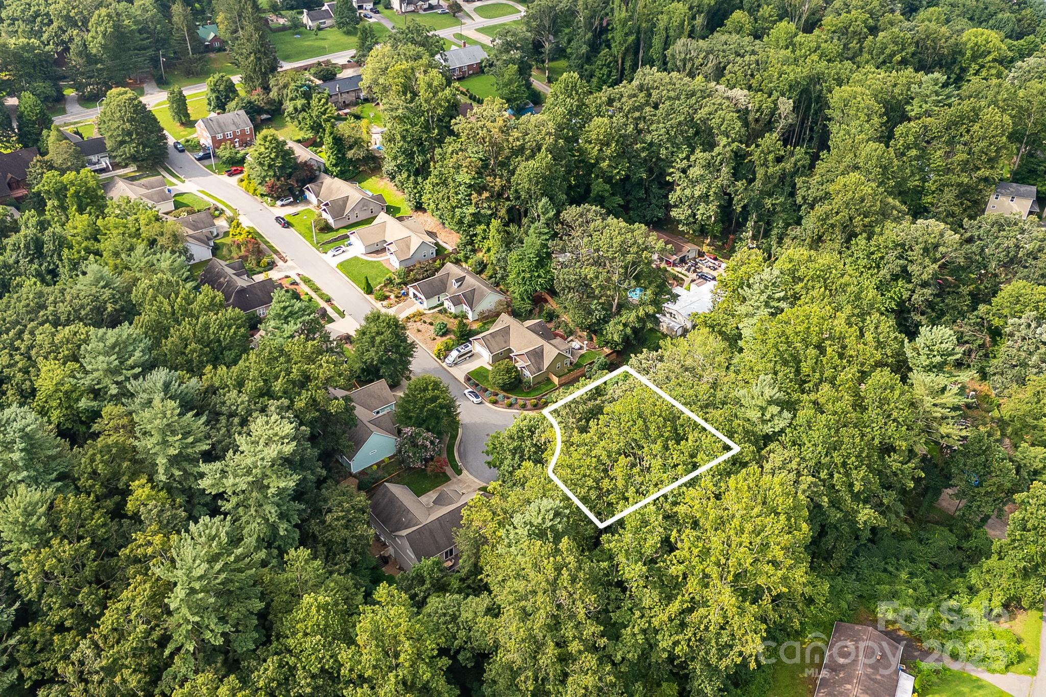 main property photo 11