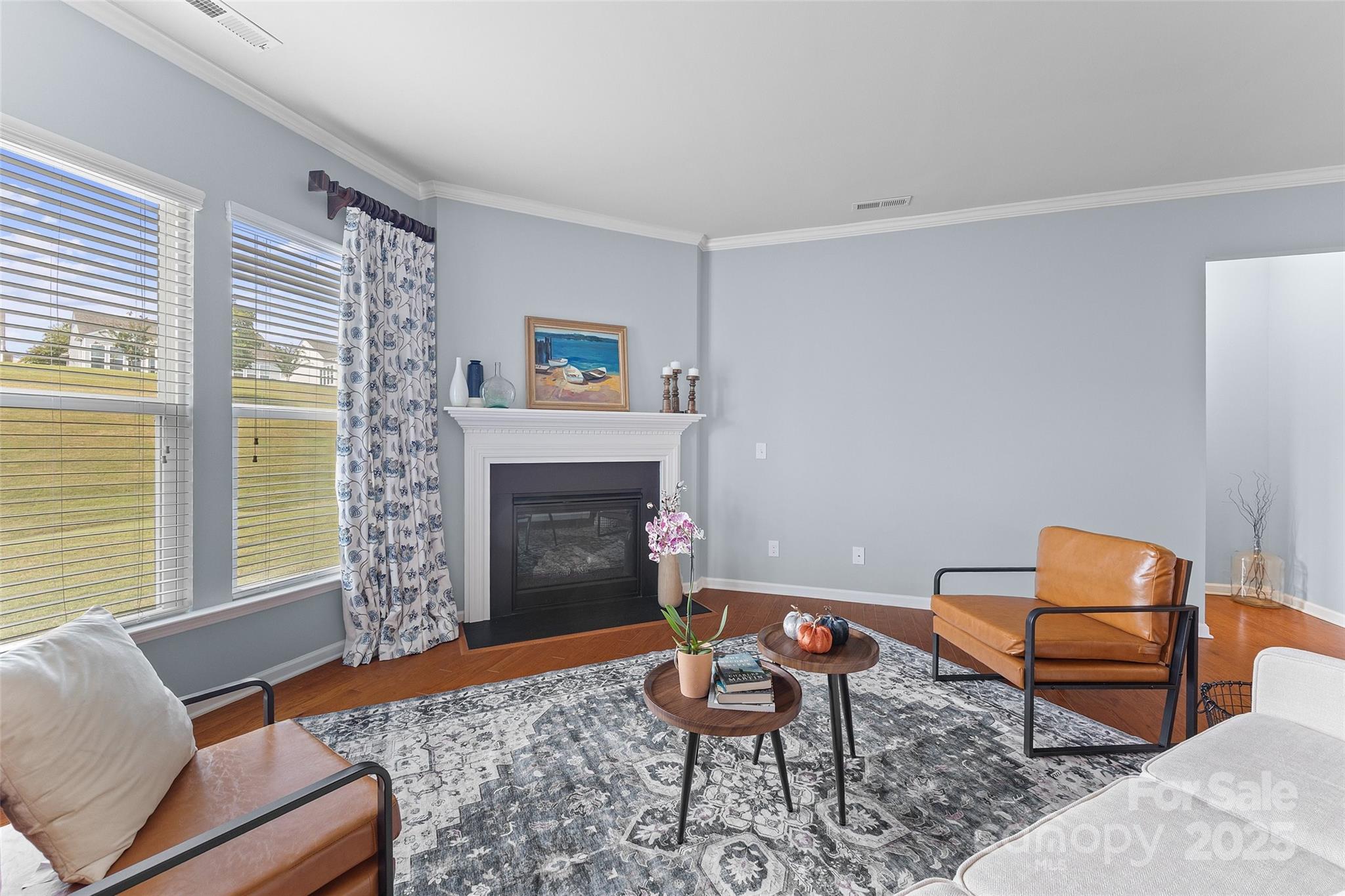 property viewer photo 2