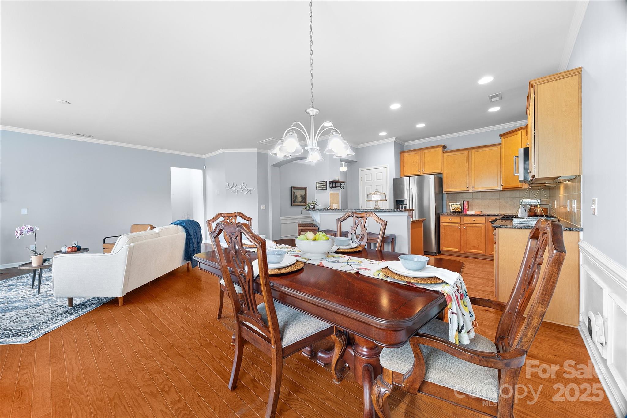 property viewer photo 4