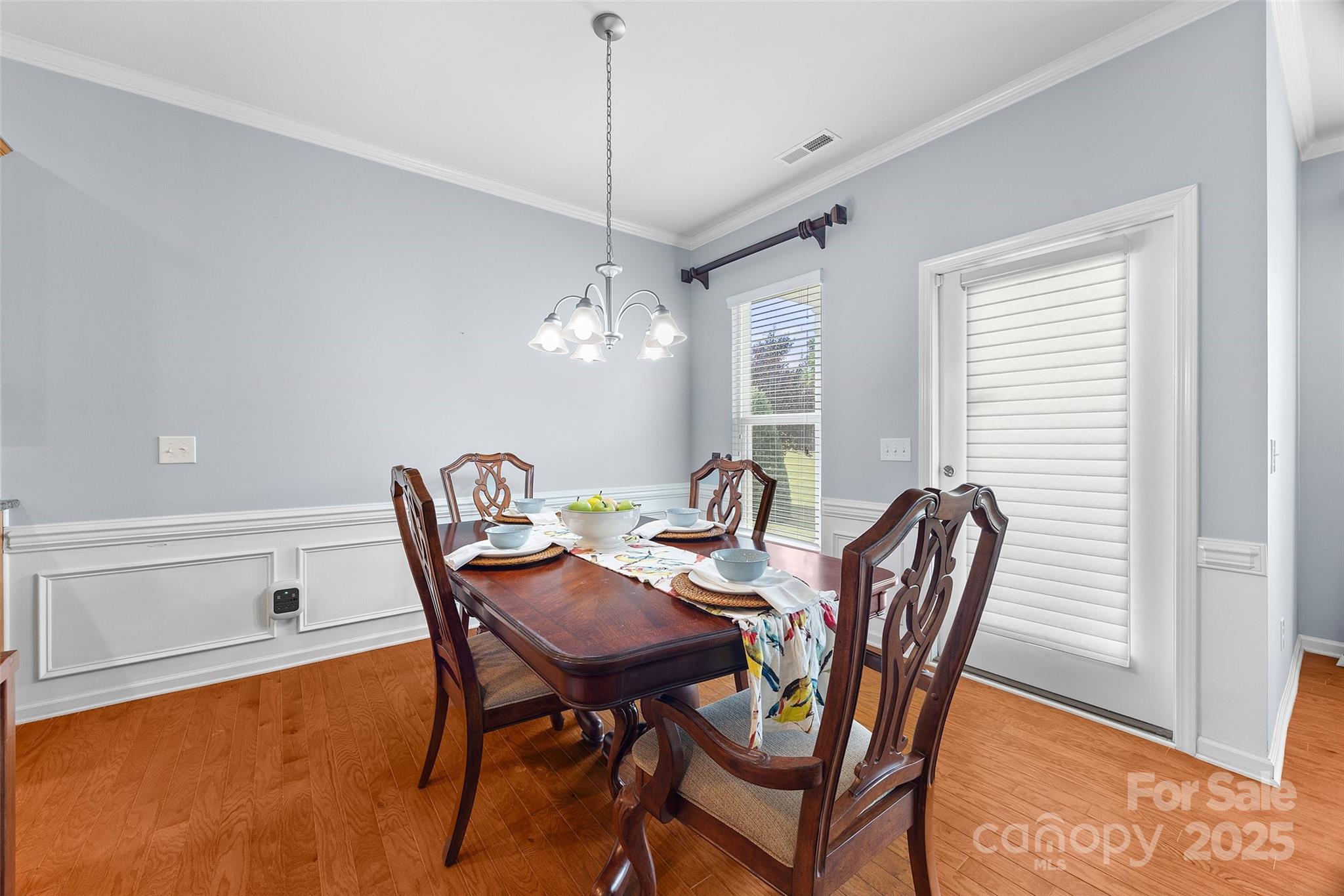 property viewer photo 6