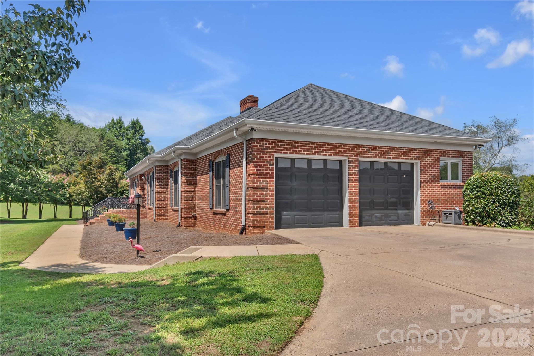 main property photo 45