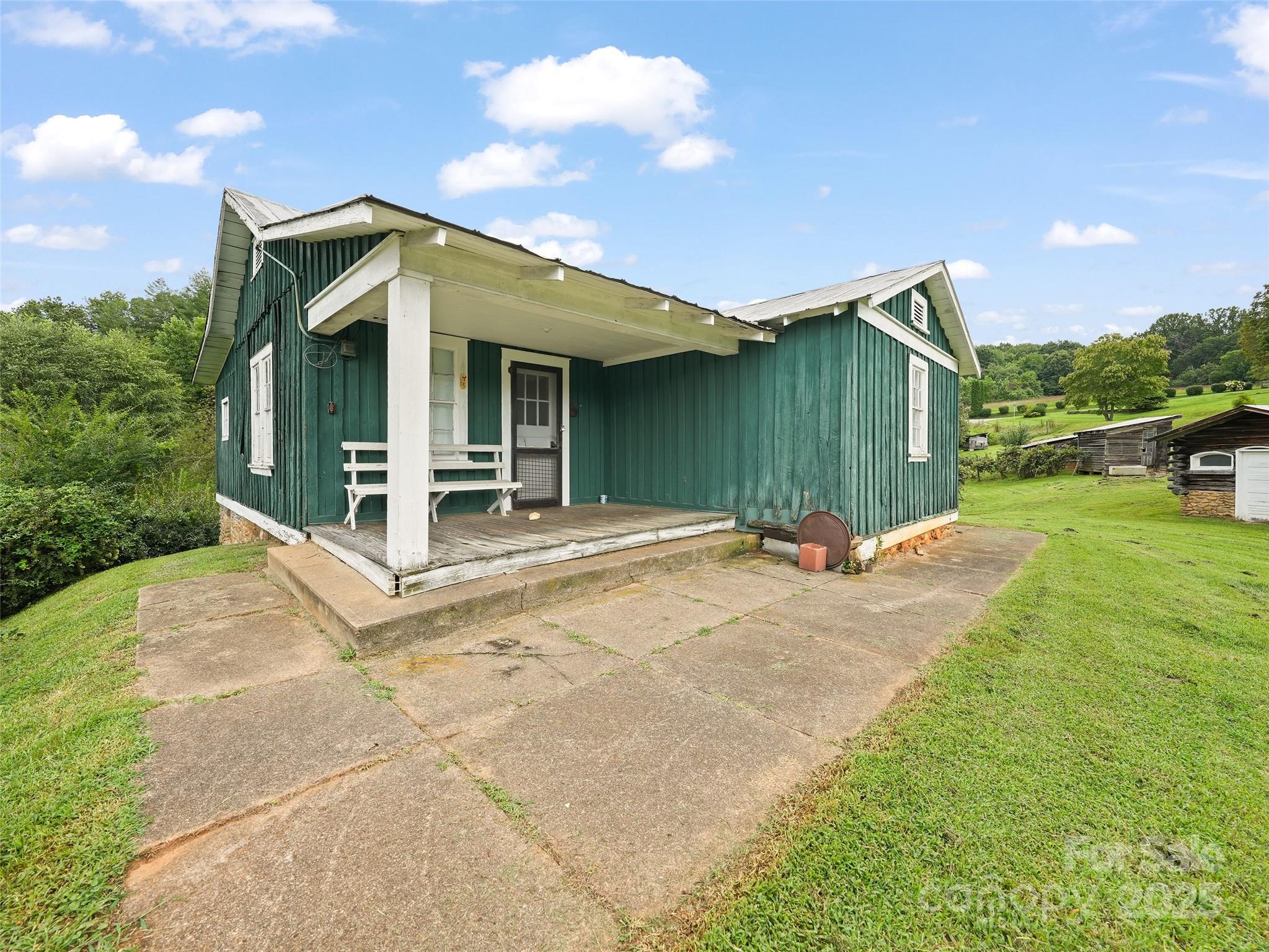 main property photo 22
