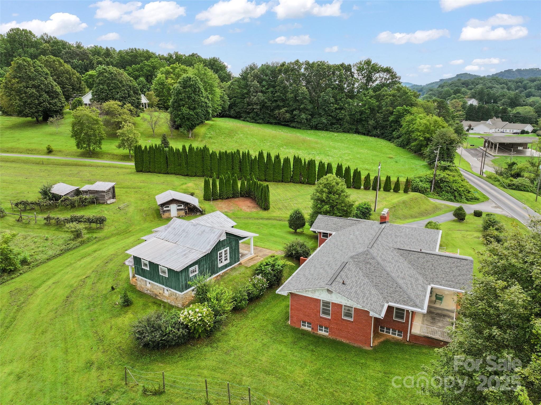 main property photo 31