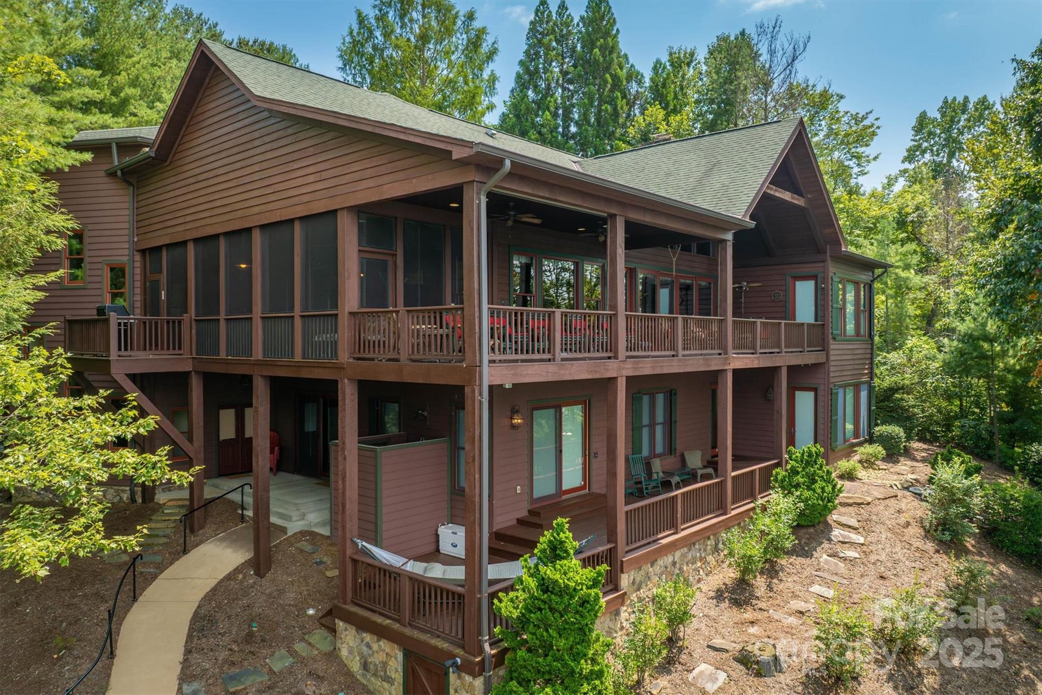 main property photo 41
