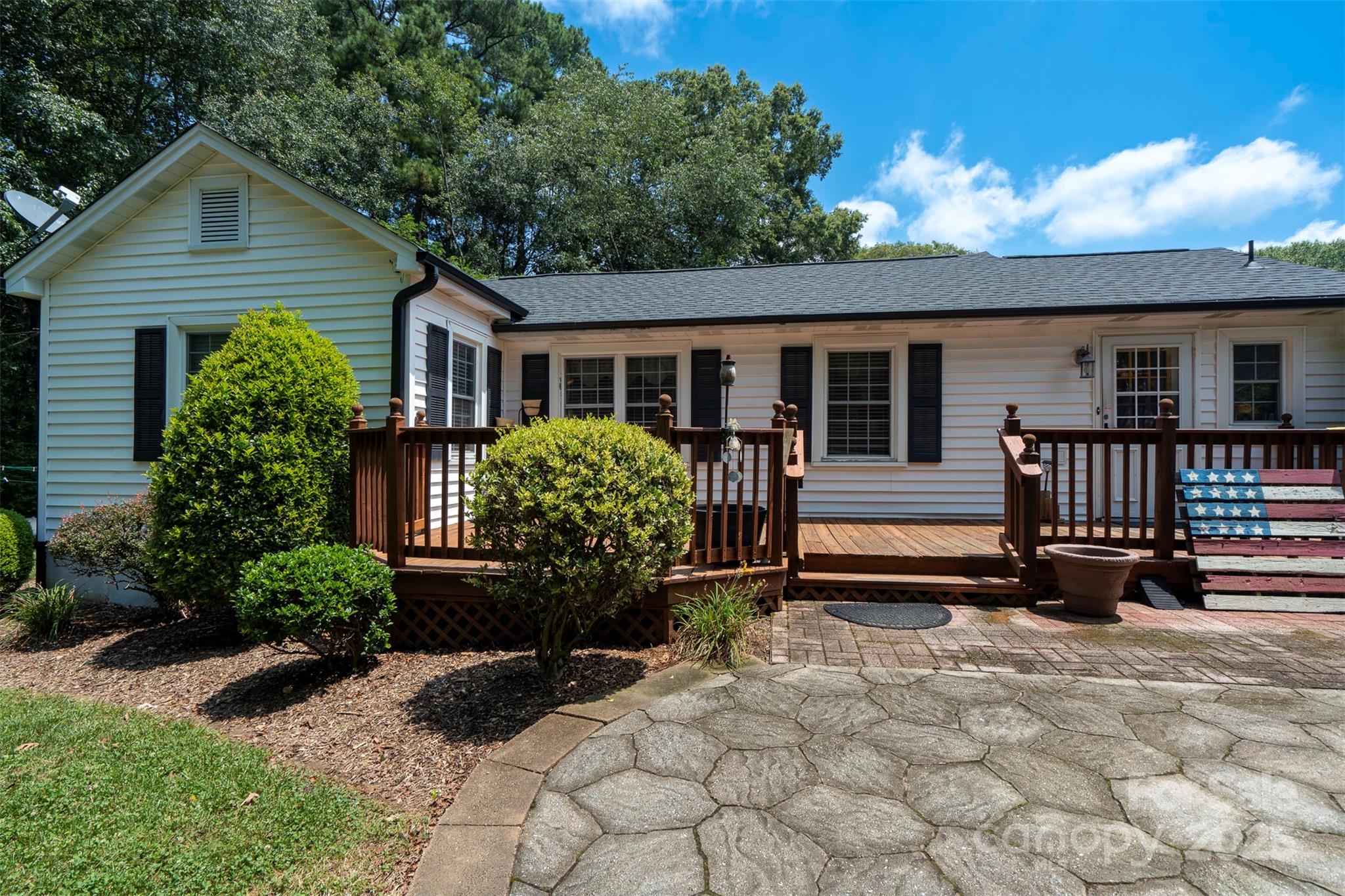 property viewer photo 1
