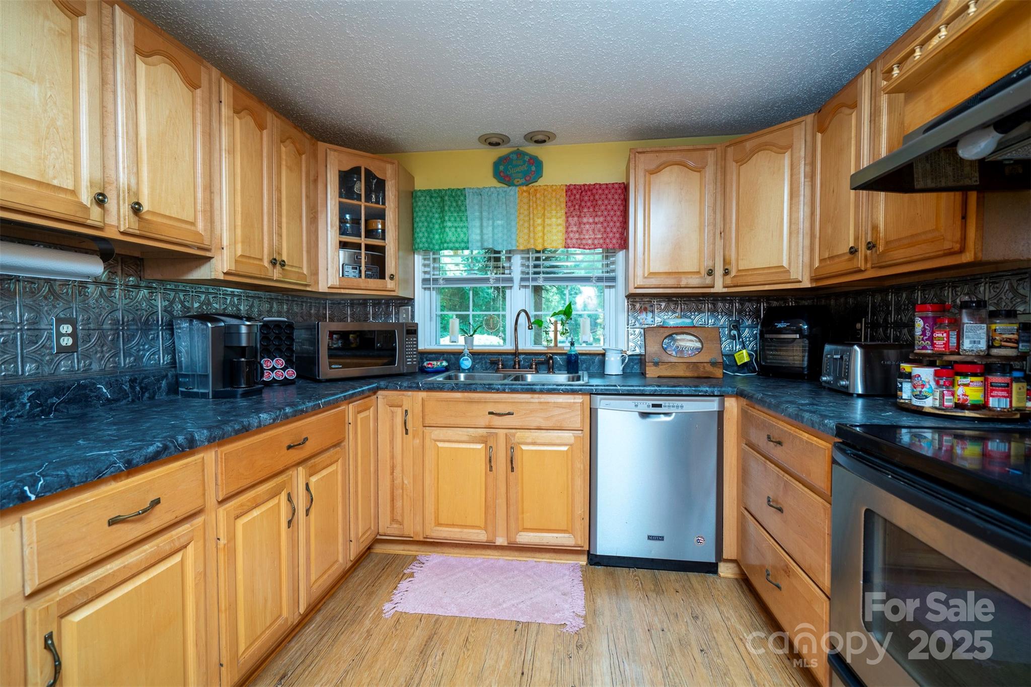 property viewer photo 10