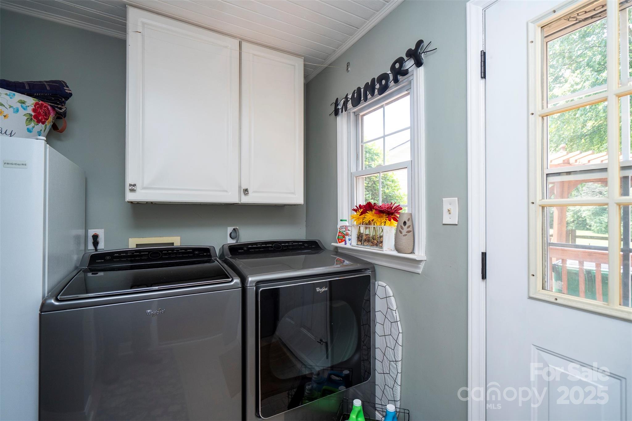 property viewer photo 14