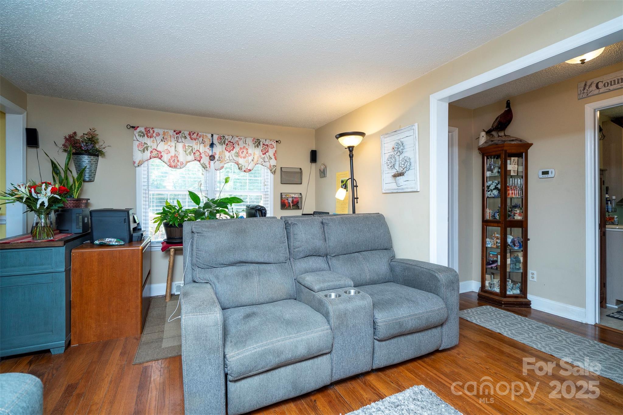 property viewer photo 22