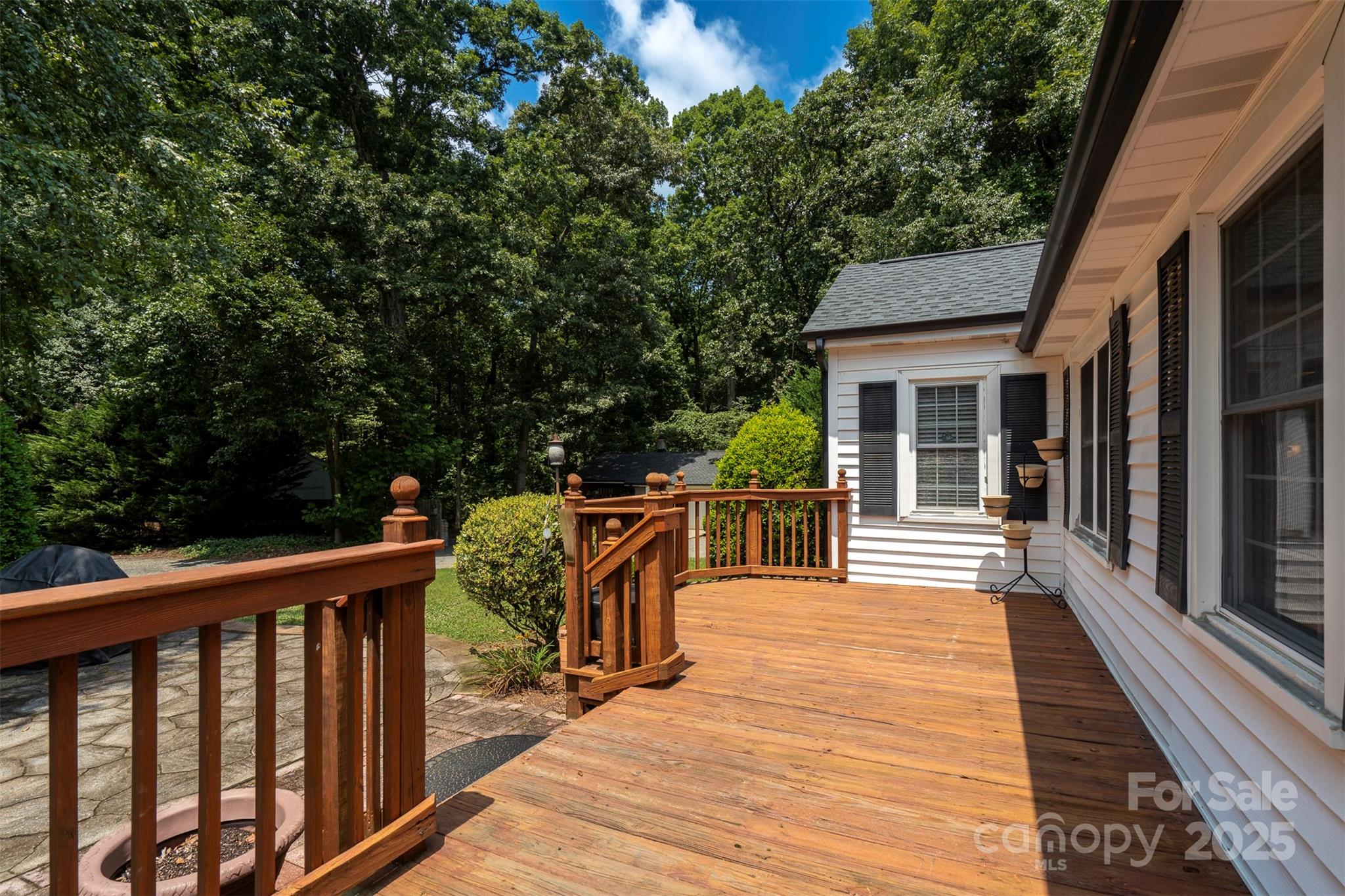 property viewer photo 4