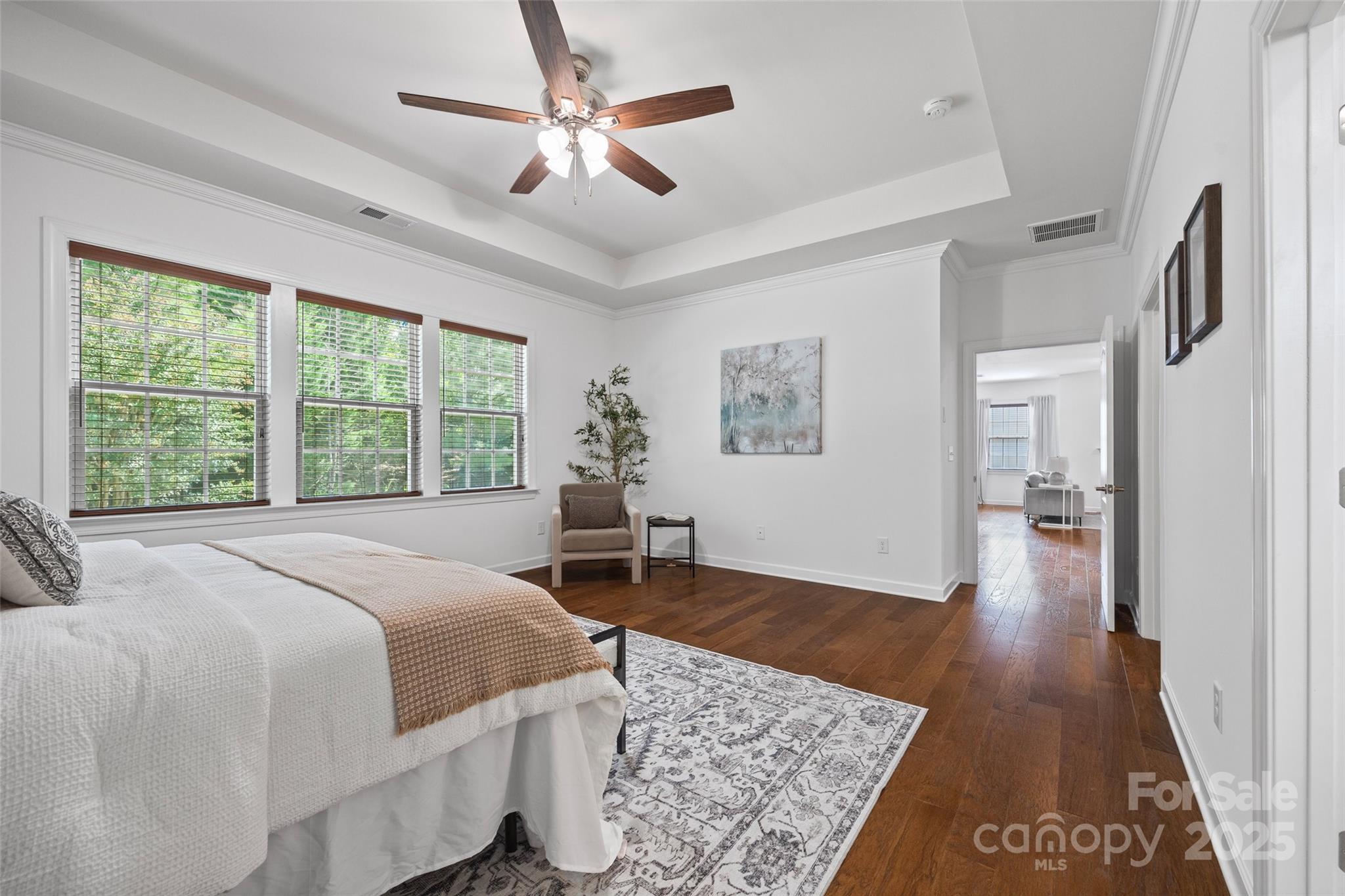 property viewer photo 15