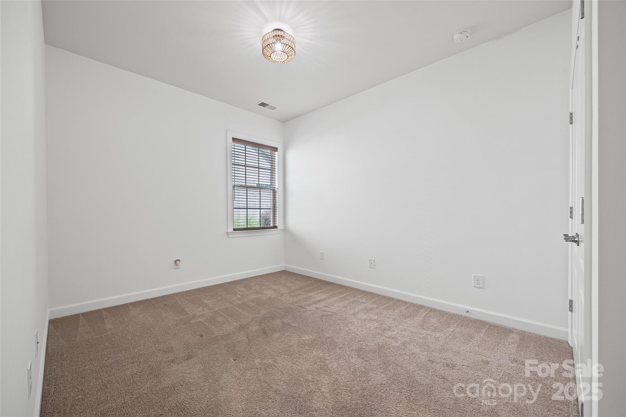 property viewer photo 21
