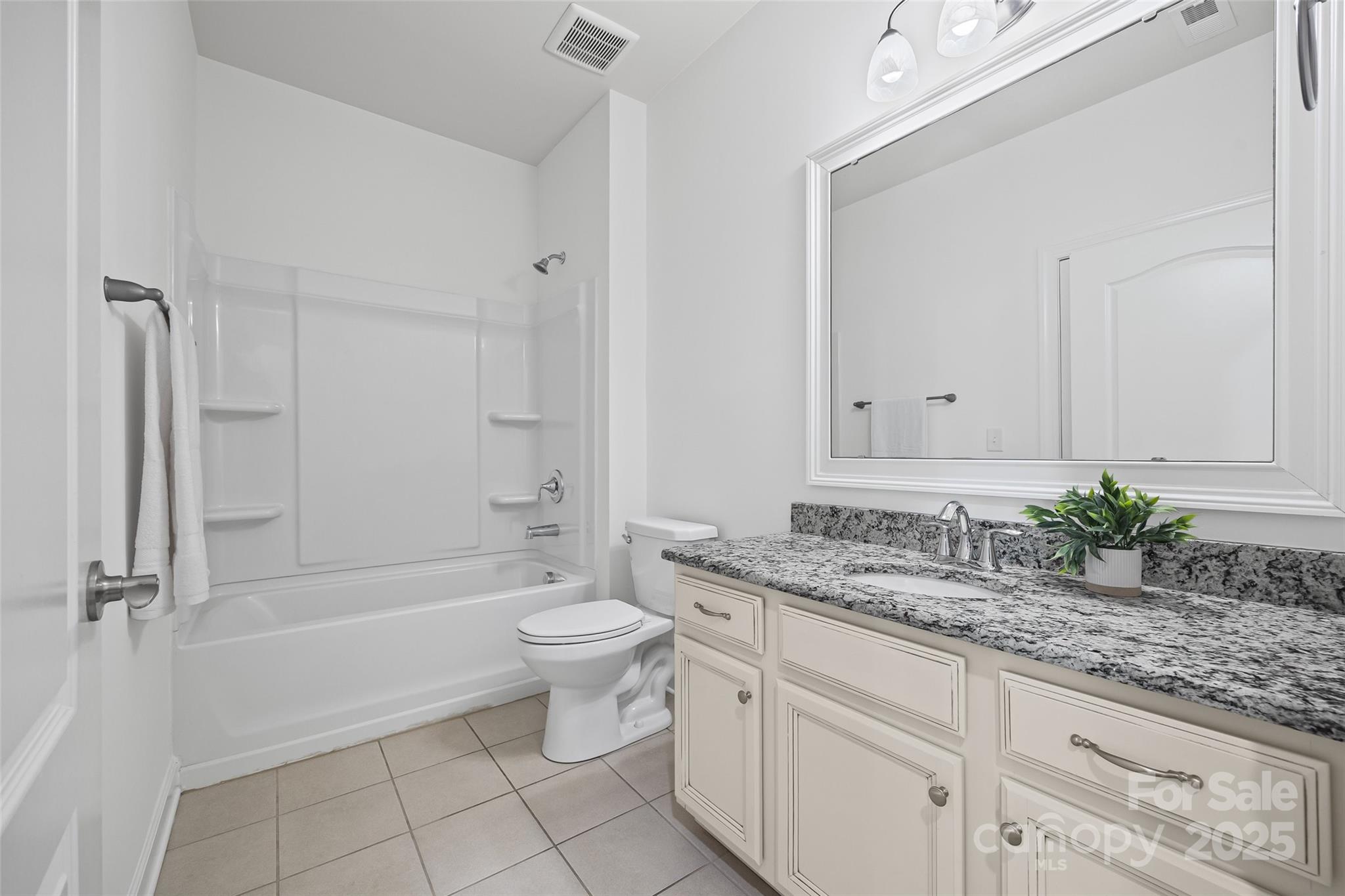 property viewer photo 22